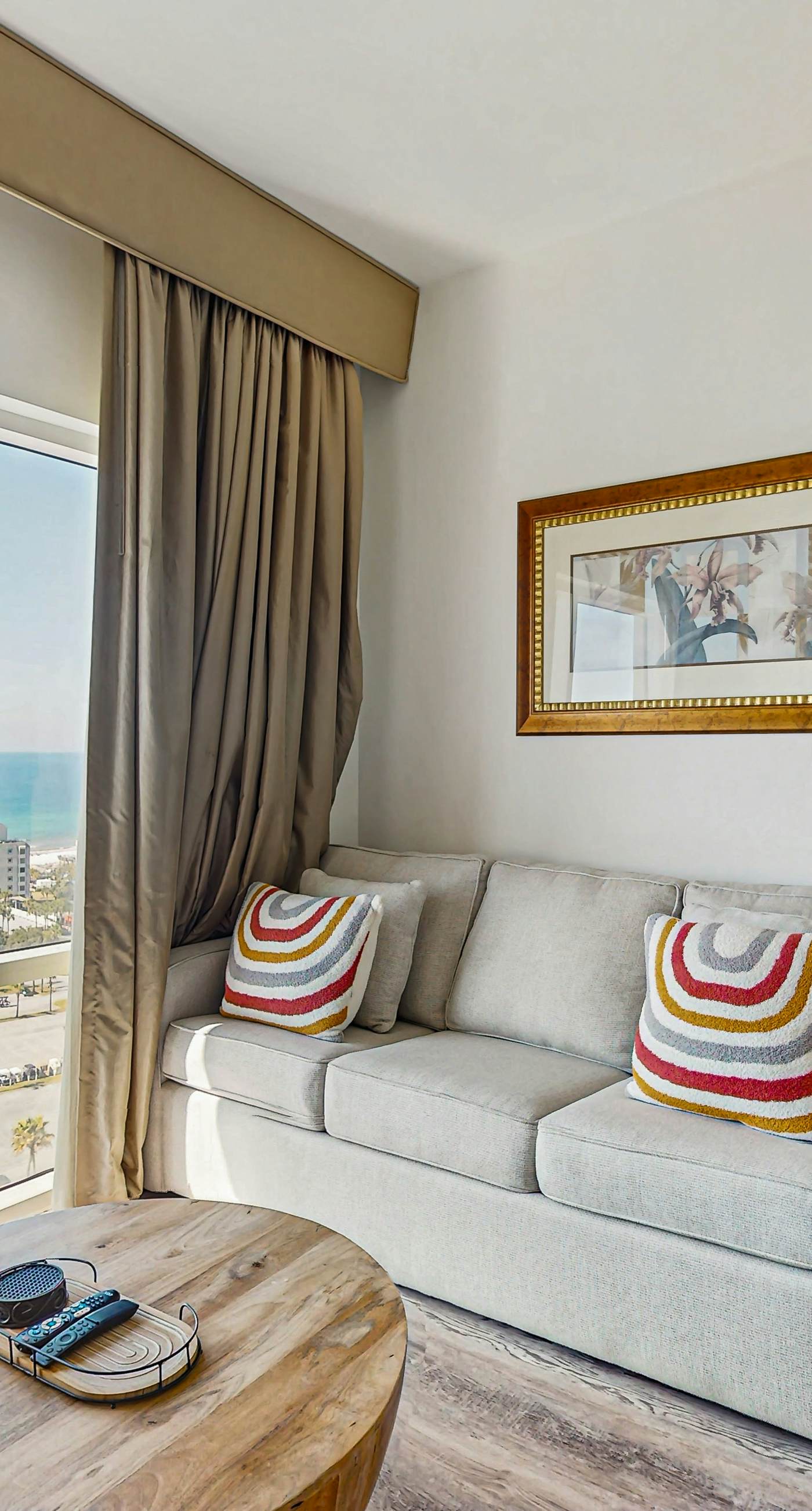 Cozy coastal efficiency with shared pool, hot tub & easy beach access