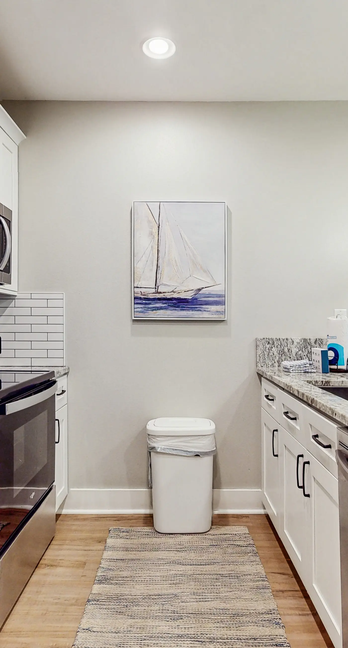 First-floor condo with a kitchen, patio, pool, hot tub, grill, & spa access