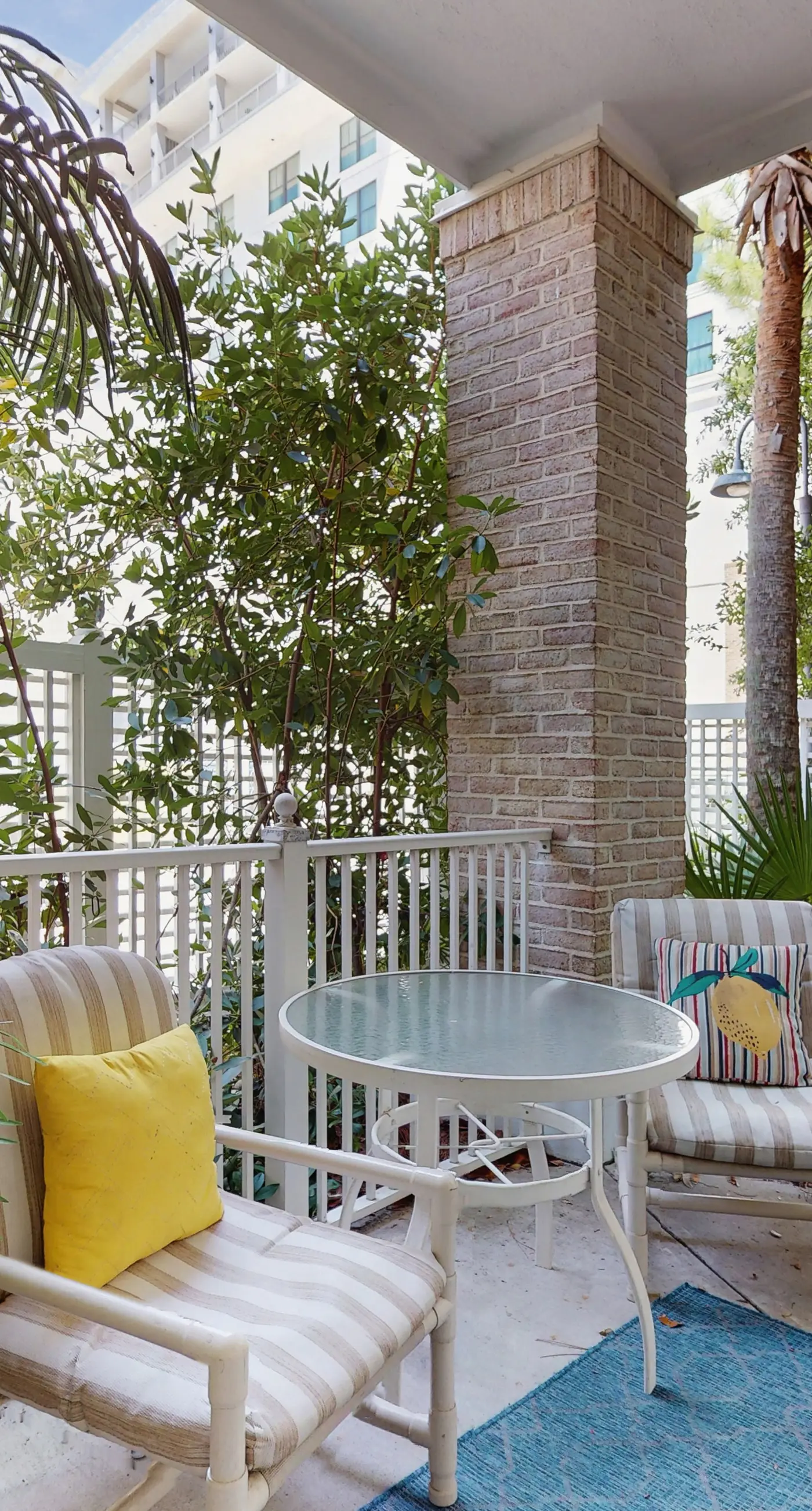 First-floor condo with a kitchen, patio, pool, hot tub, grill, & spa access