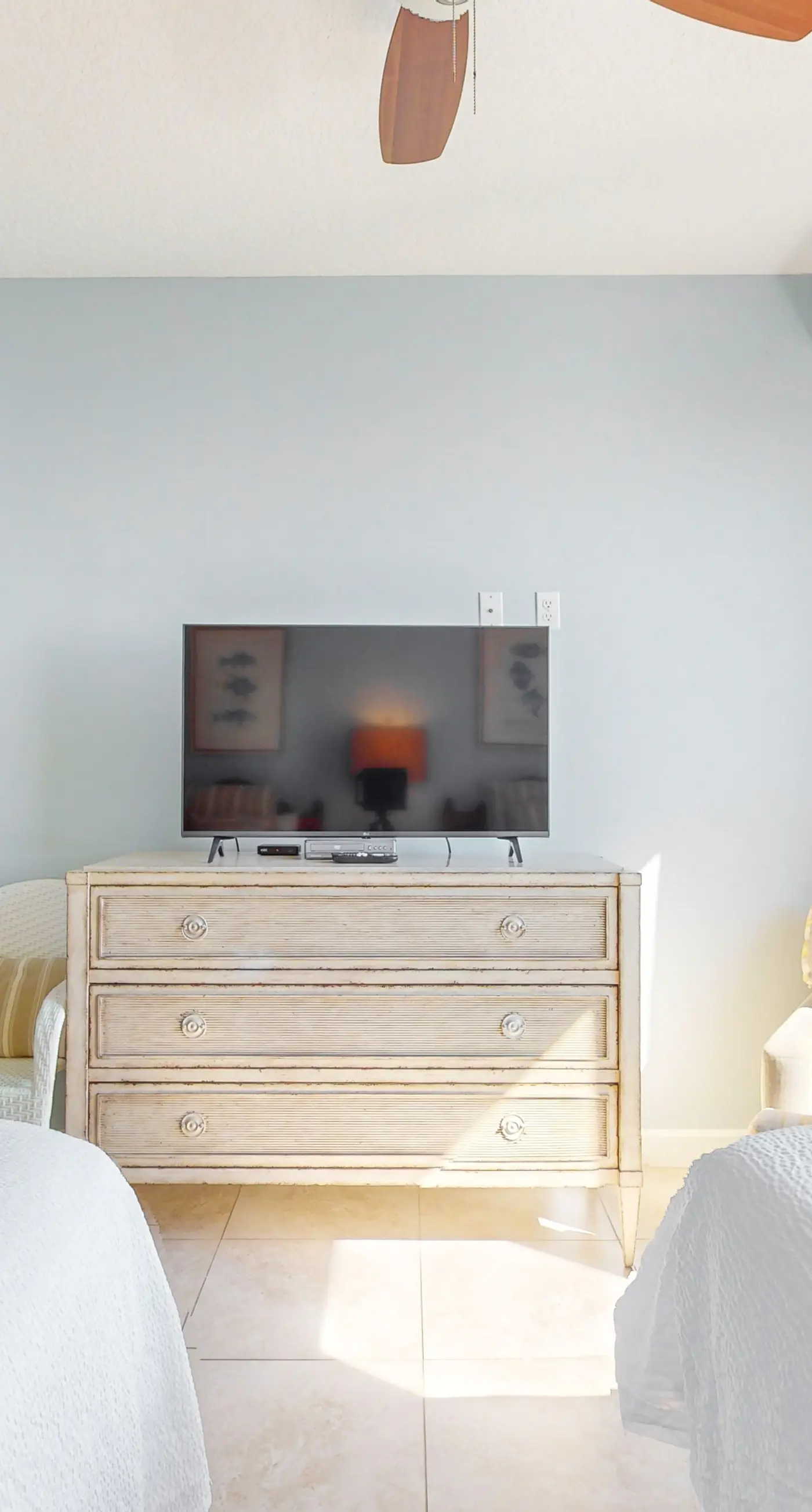 Gulf-front home in Miramar Beach w/ gorgeous decor, shared pool/hot tub