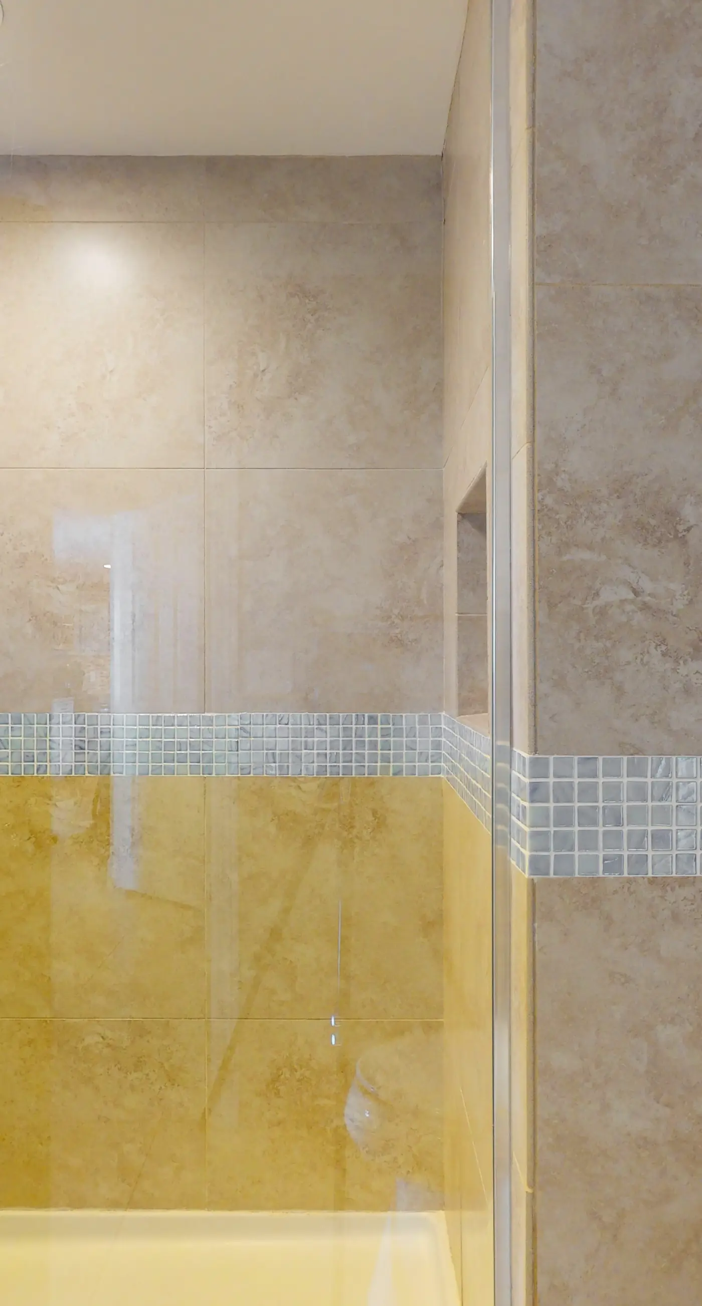 Gulf-front home in Miramar Beach w/ gorgeous decor, shared pool/hot tub