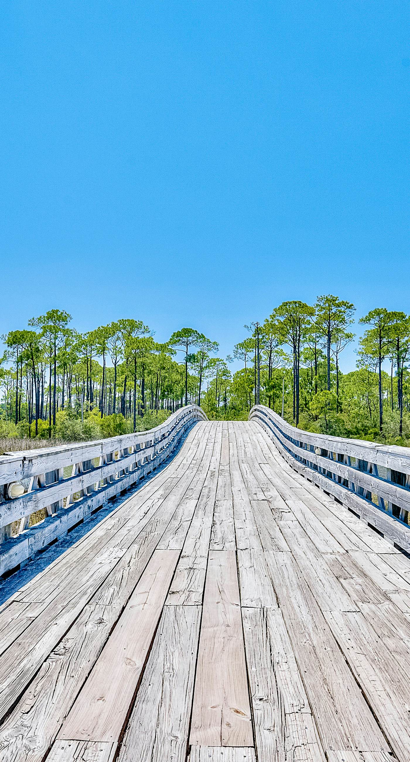 Pleasant studio at The Baytowne Wharf w/ shared pool, hot tub, shopping, & events