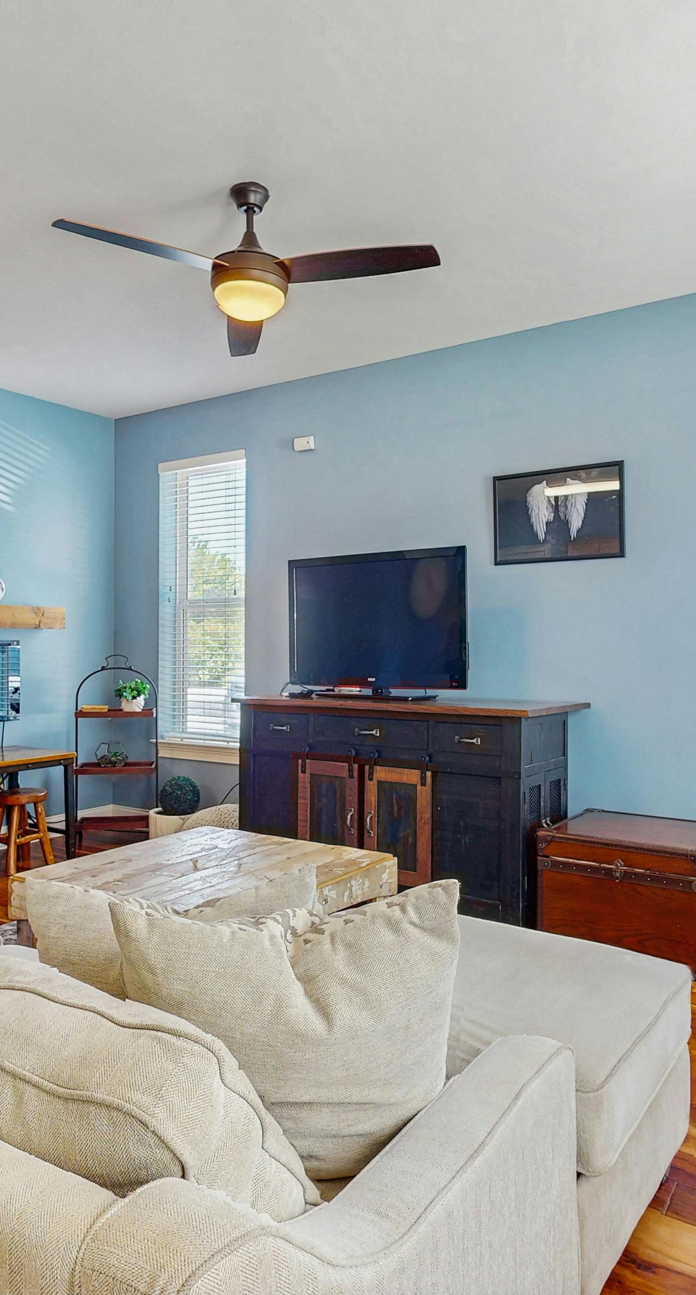 Dog-friendly coastal haven with premium beach perks & resort indulgence