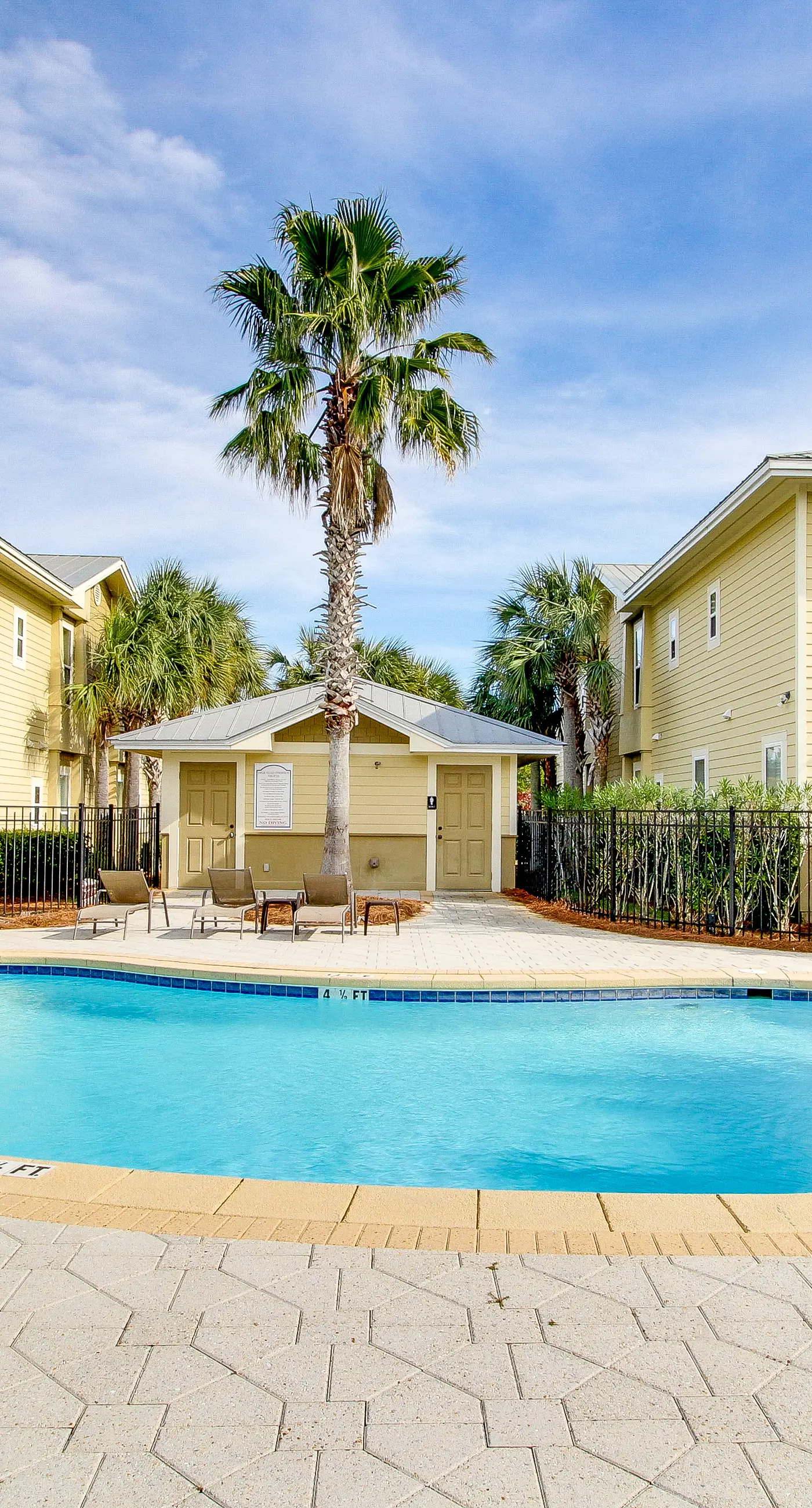 Dog-friendly coastal haven with premium beach perks & resort indulgence