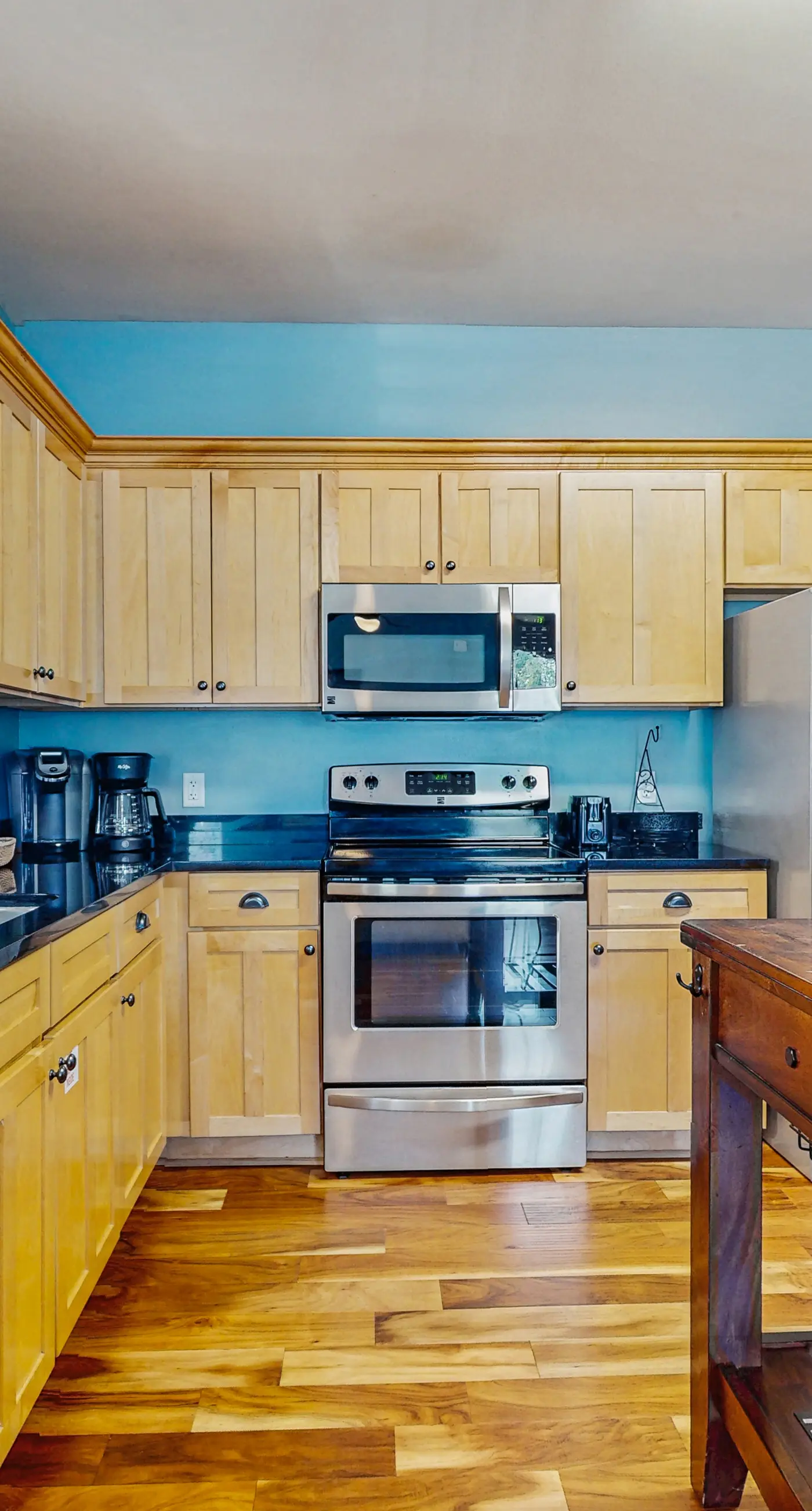 Dog-friendly coastal haven with premium beach perks & resort indulgence