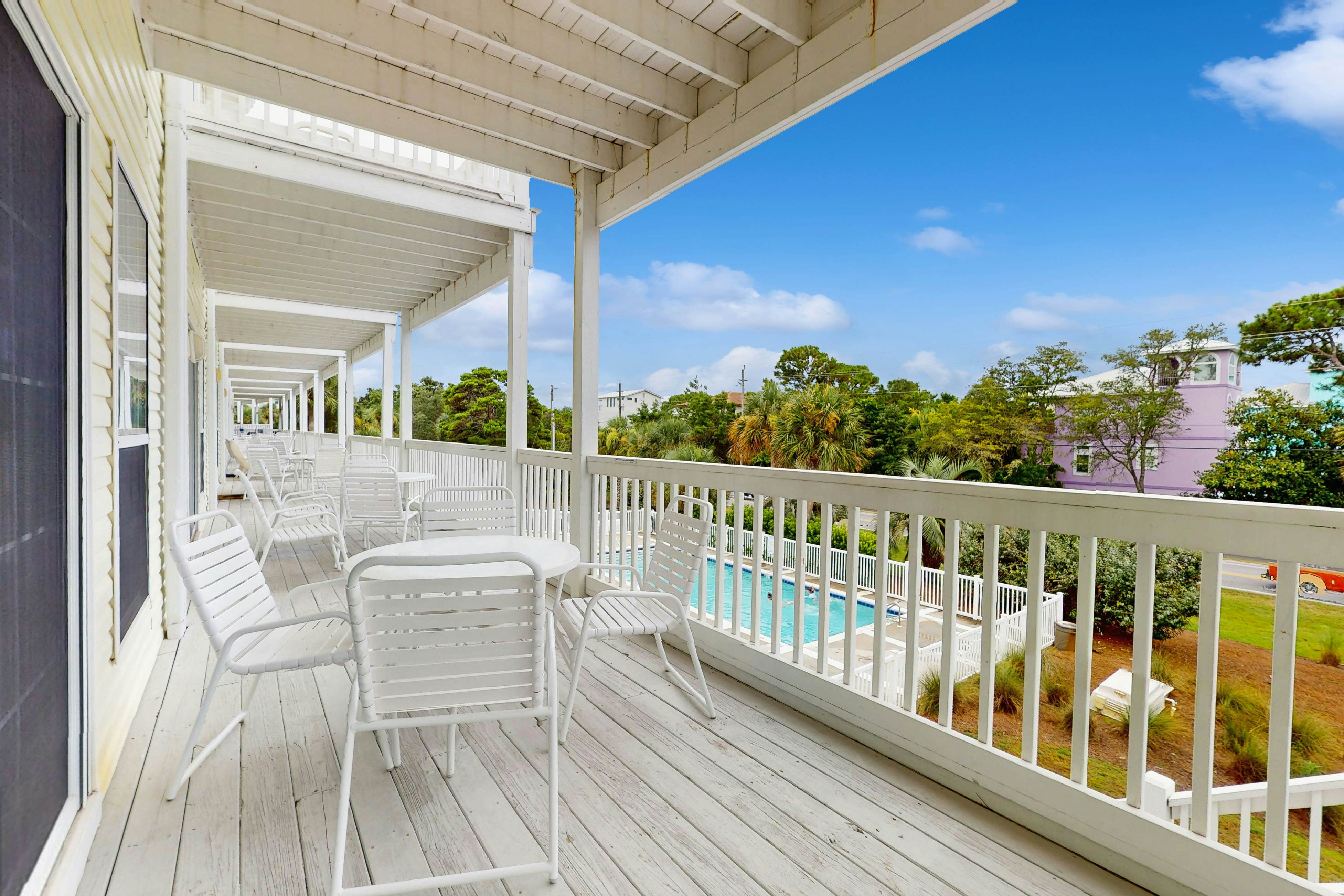 Gorgeous townhouse, plenty of space, family-friendly and close to everything!