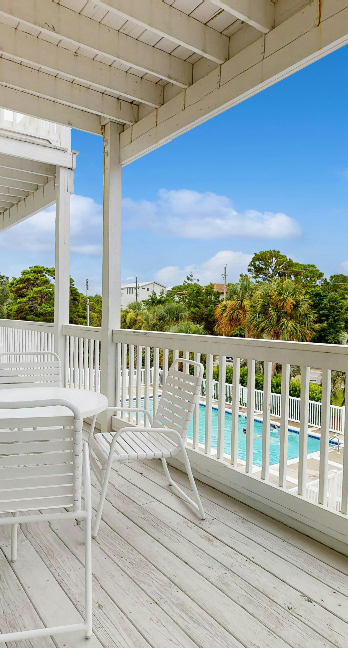 Gorgeous townhouse, plenty of space, family-friendly and close to everything!