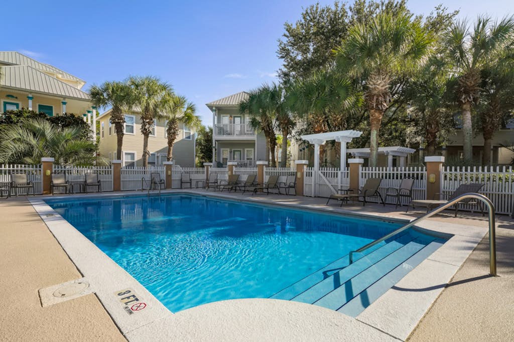 Gorgeous coastal home with plenty of space and easy beach access