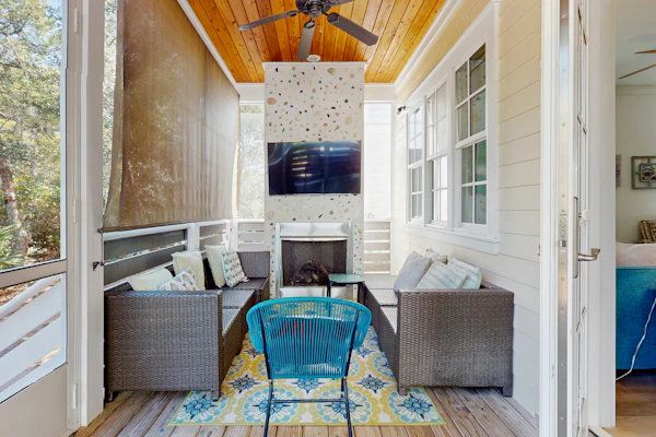 Scenic beachside retreat with abundant space and smooth access to the shore