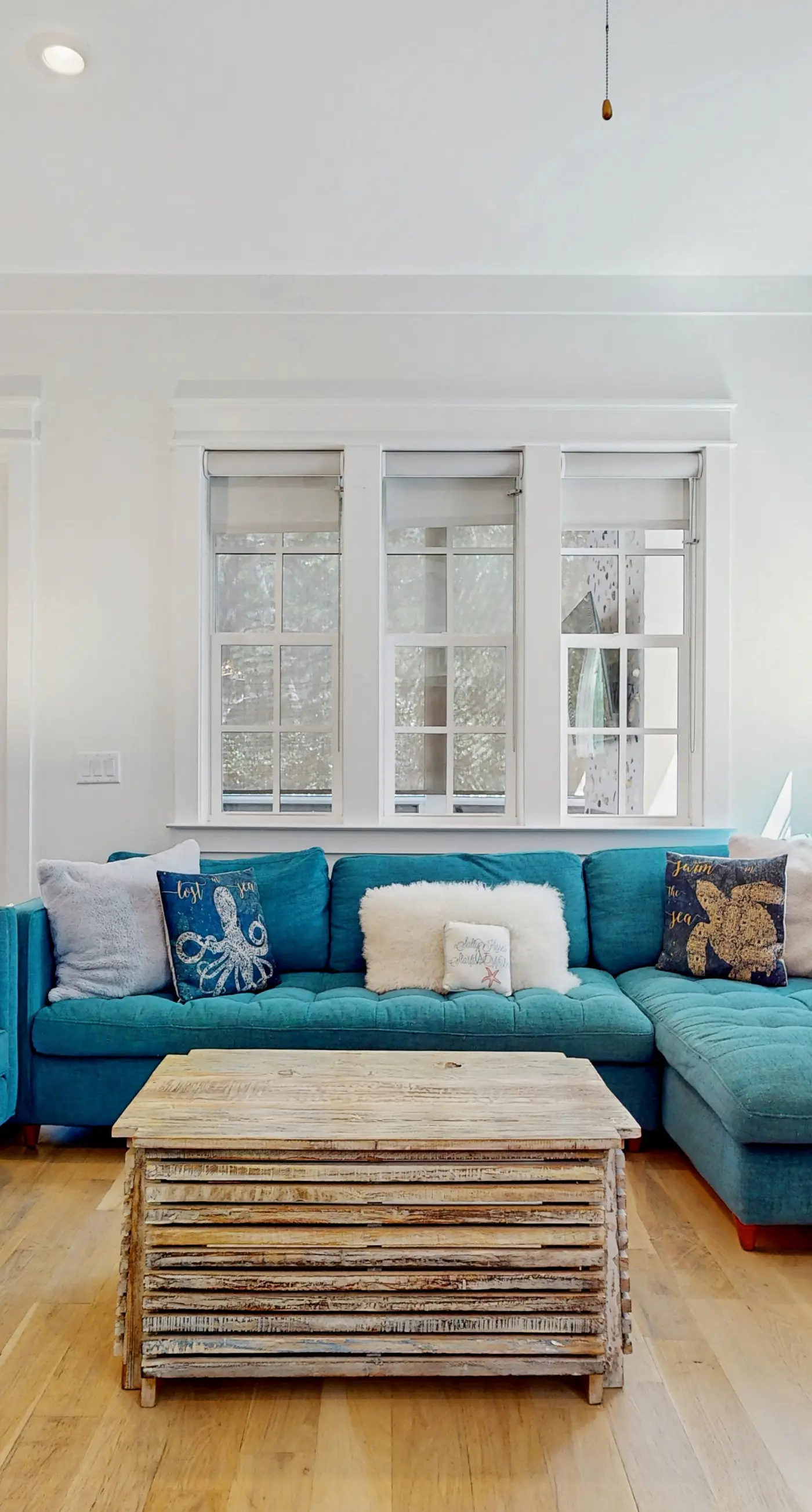 Scenic beachside retreat with abundant space and smooth access to the shore