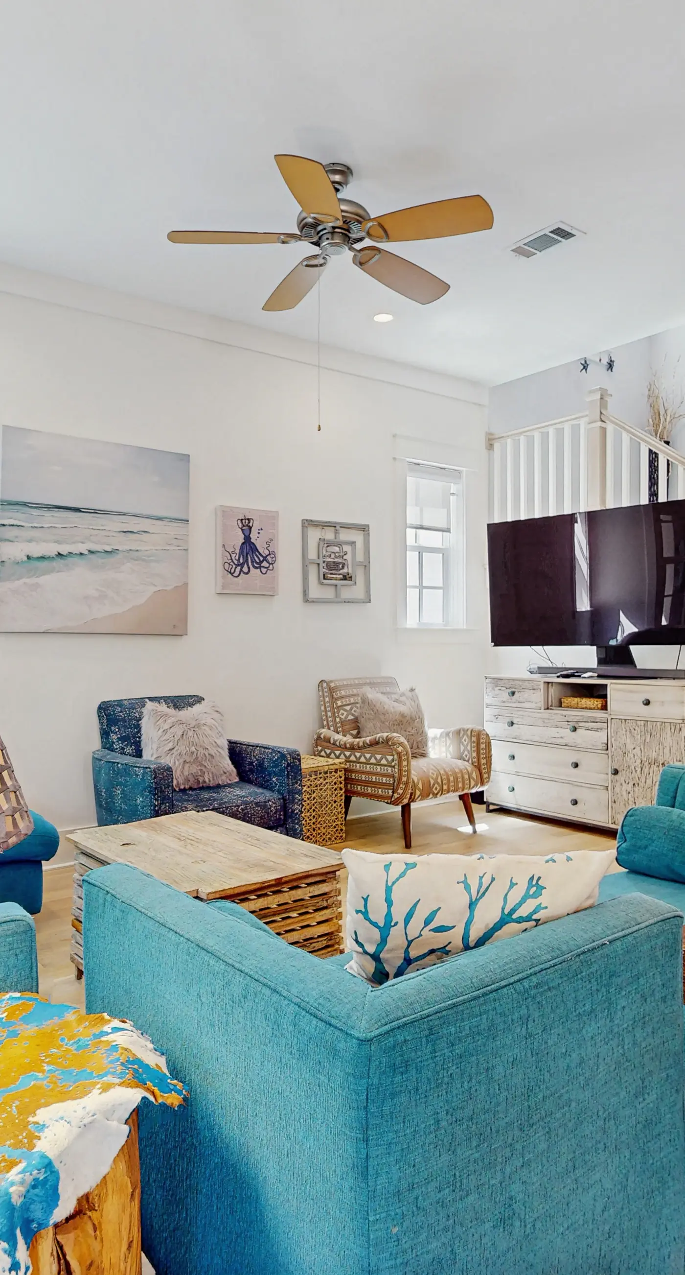 Scenic beachside retreat with abundant space and smooth access to the shore