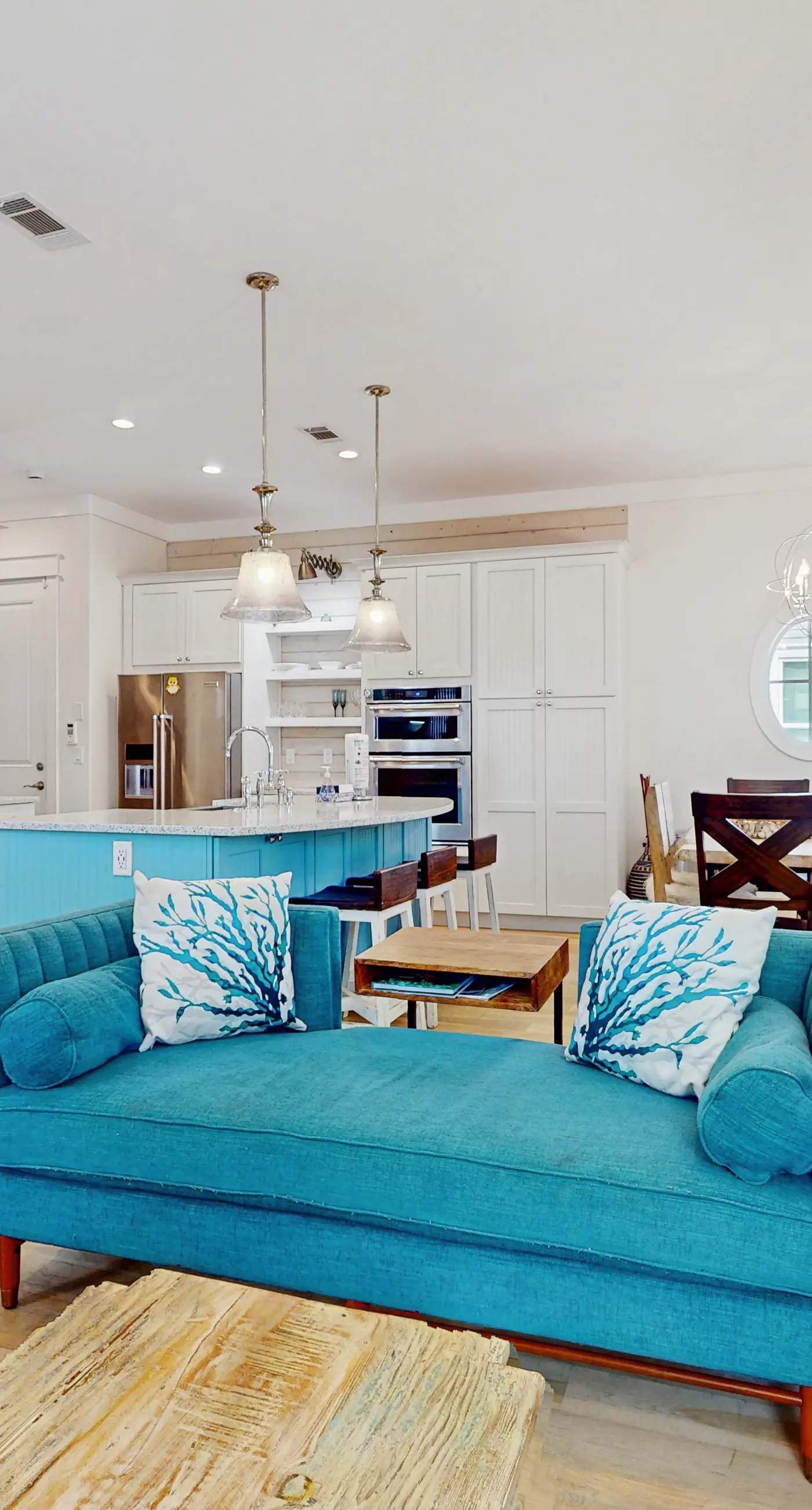 Scenic beachside retreat with abundant space and smooth access to the shore