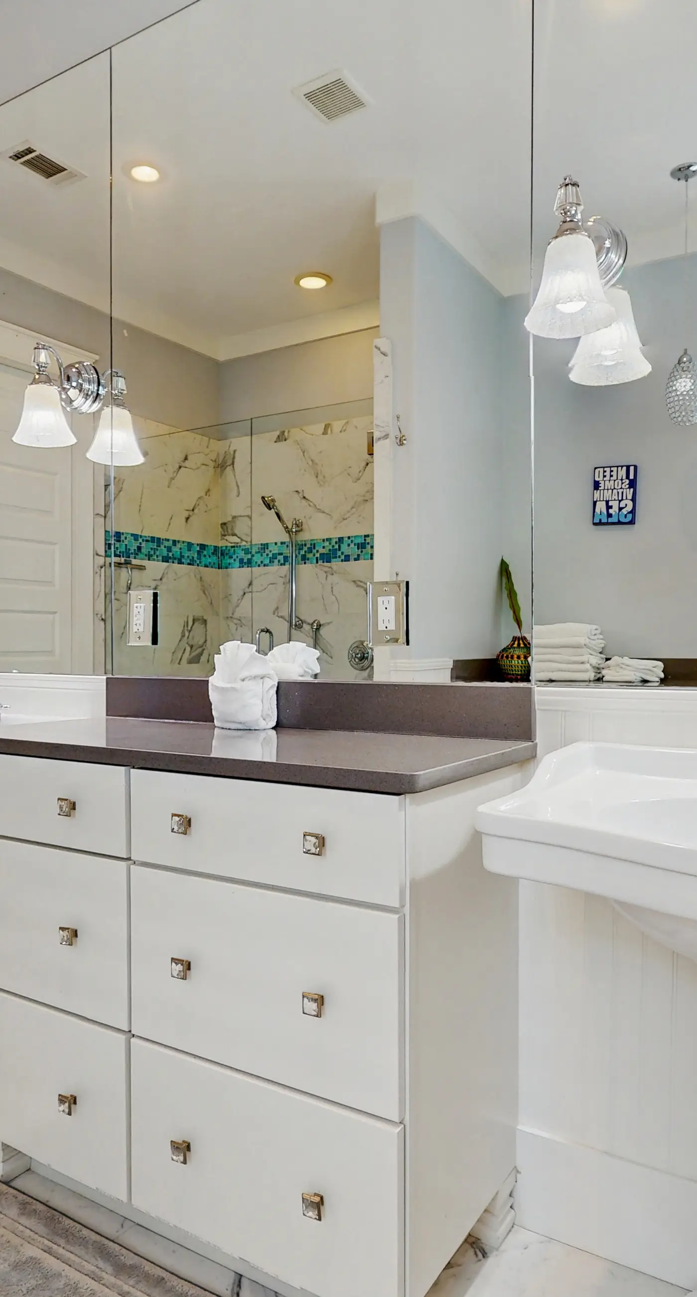 Scenic beachside retreat with abundant space and smooth access to the shore