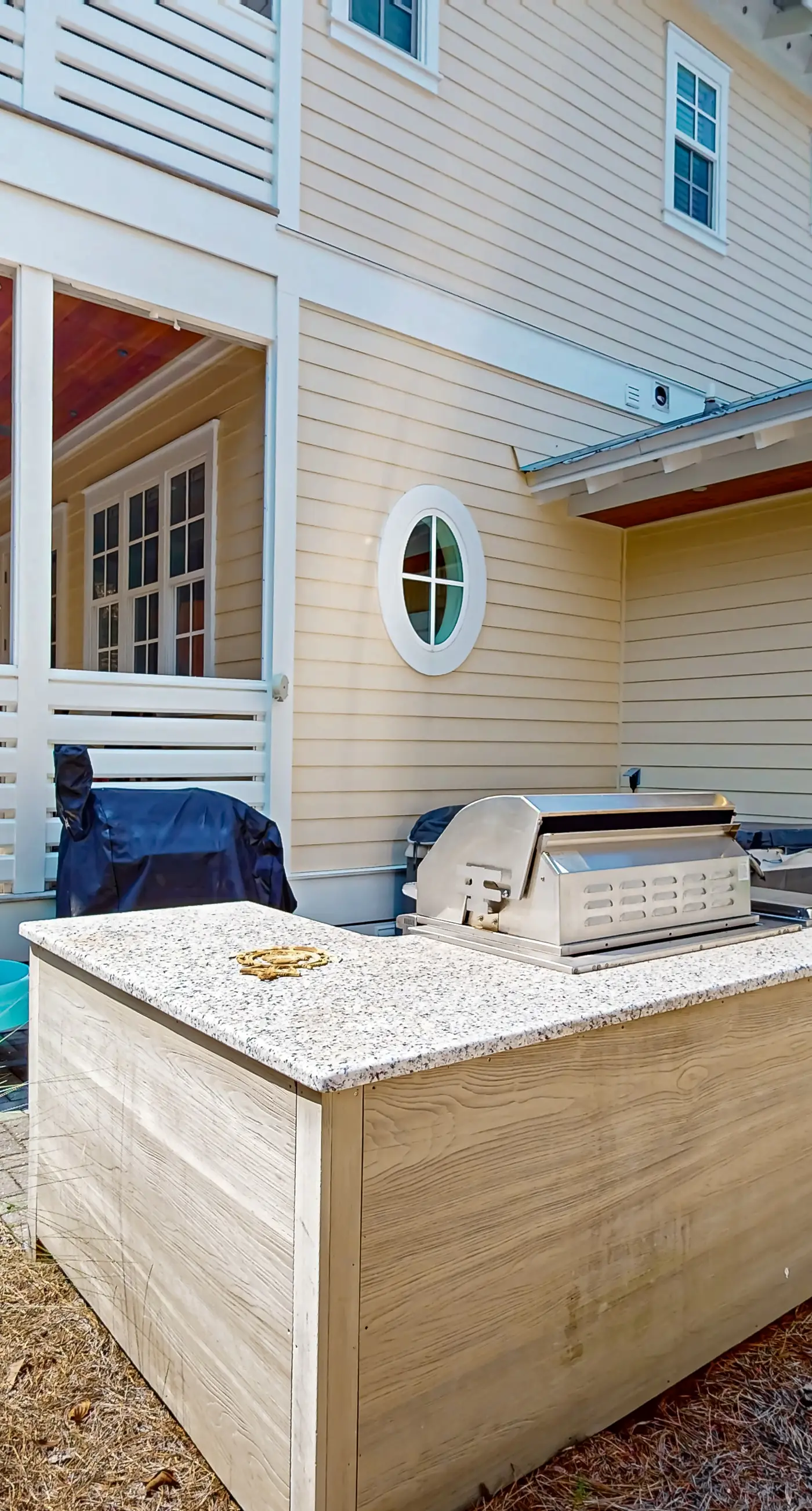 Scenic beachside retreat with abundant space and smooth access to the shore