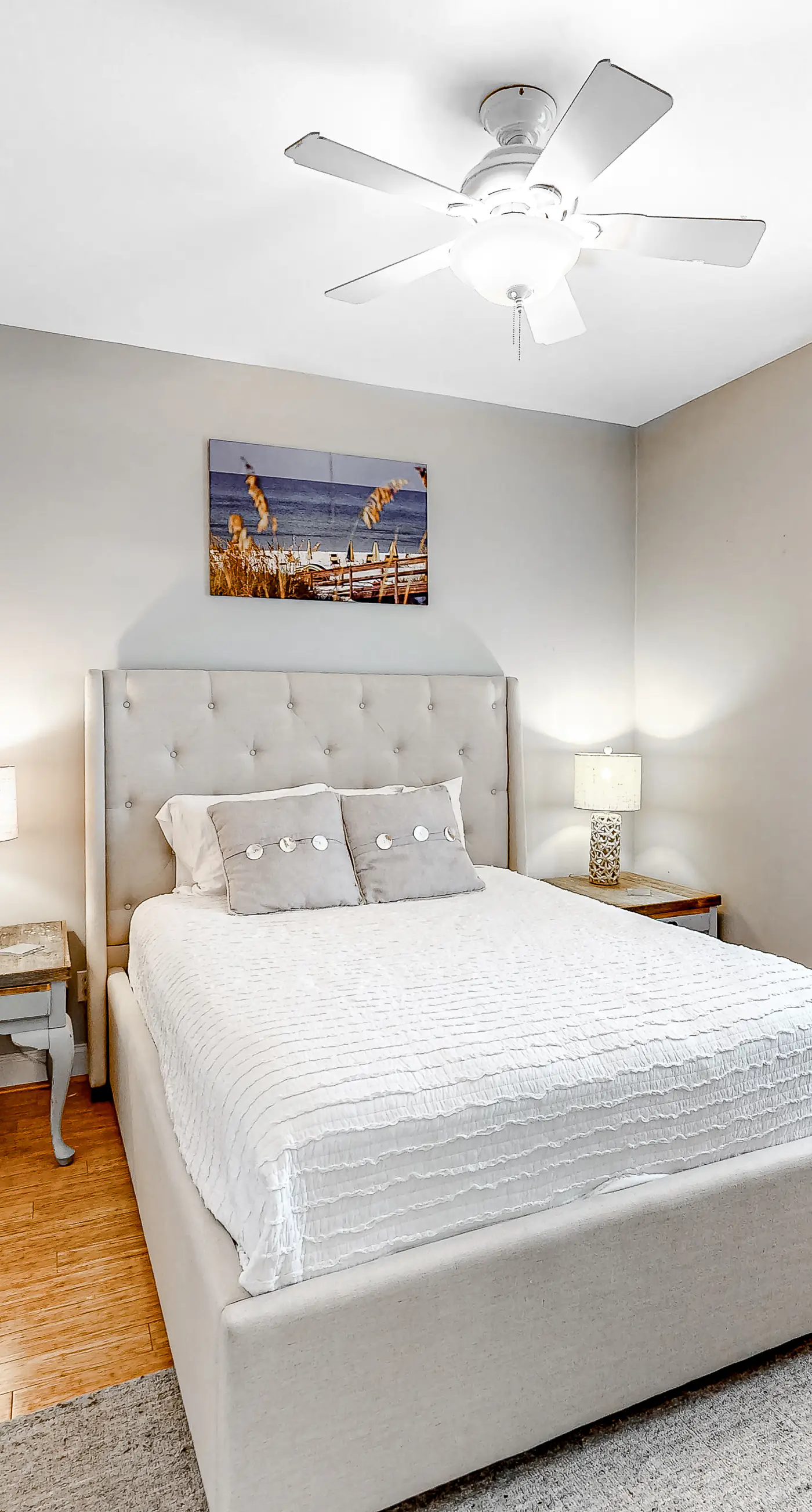 Cute, roomy condo with fast WiFi, AC, balcony, pool, & heated toilet seats