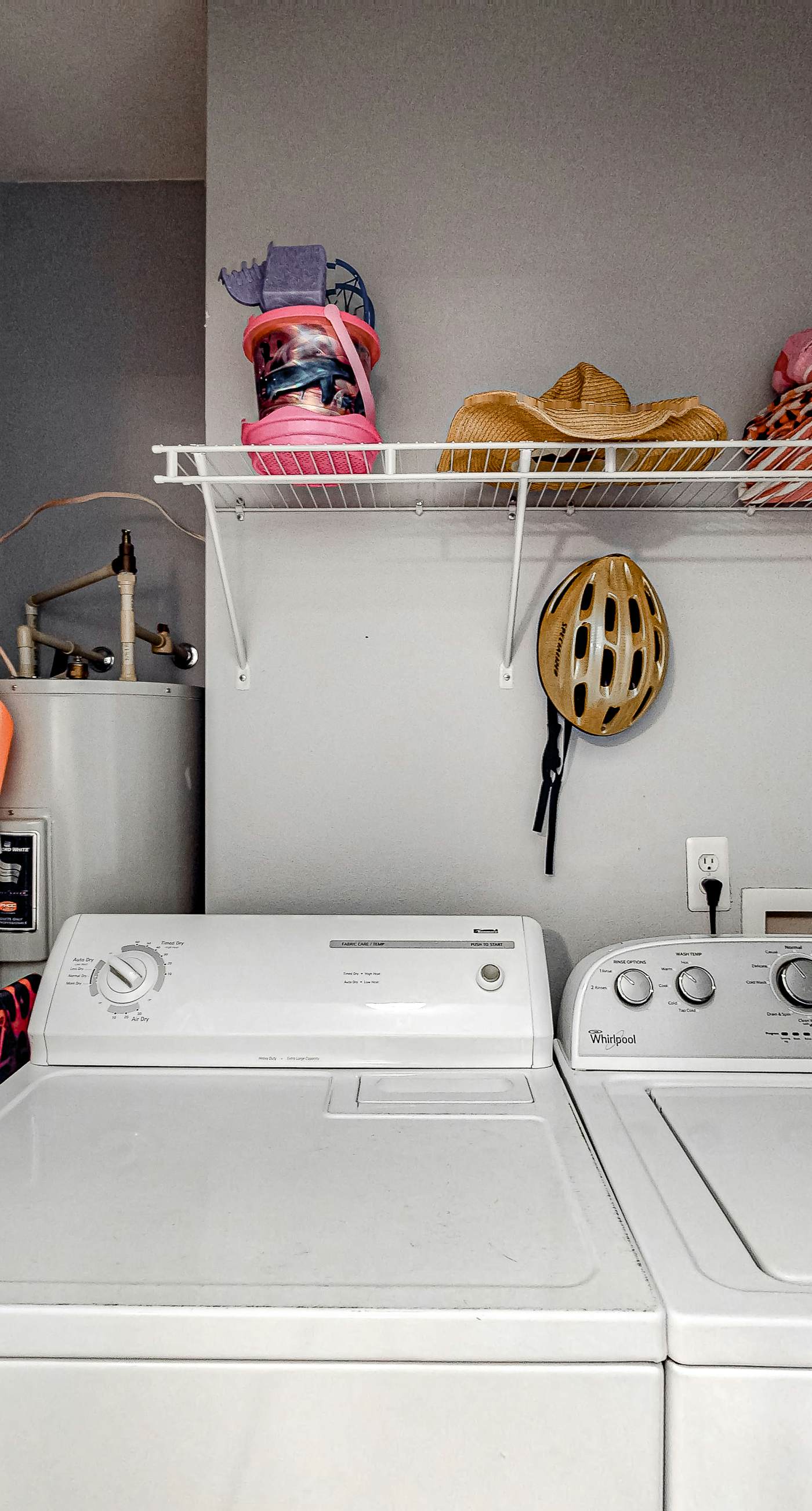 Cute, roomy condo with fast WiFi, AC, balcony, pool, & heated toilet seats