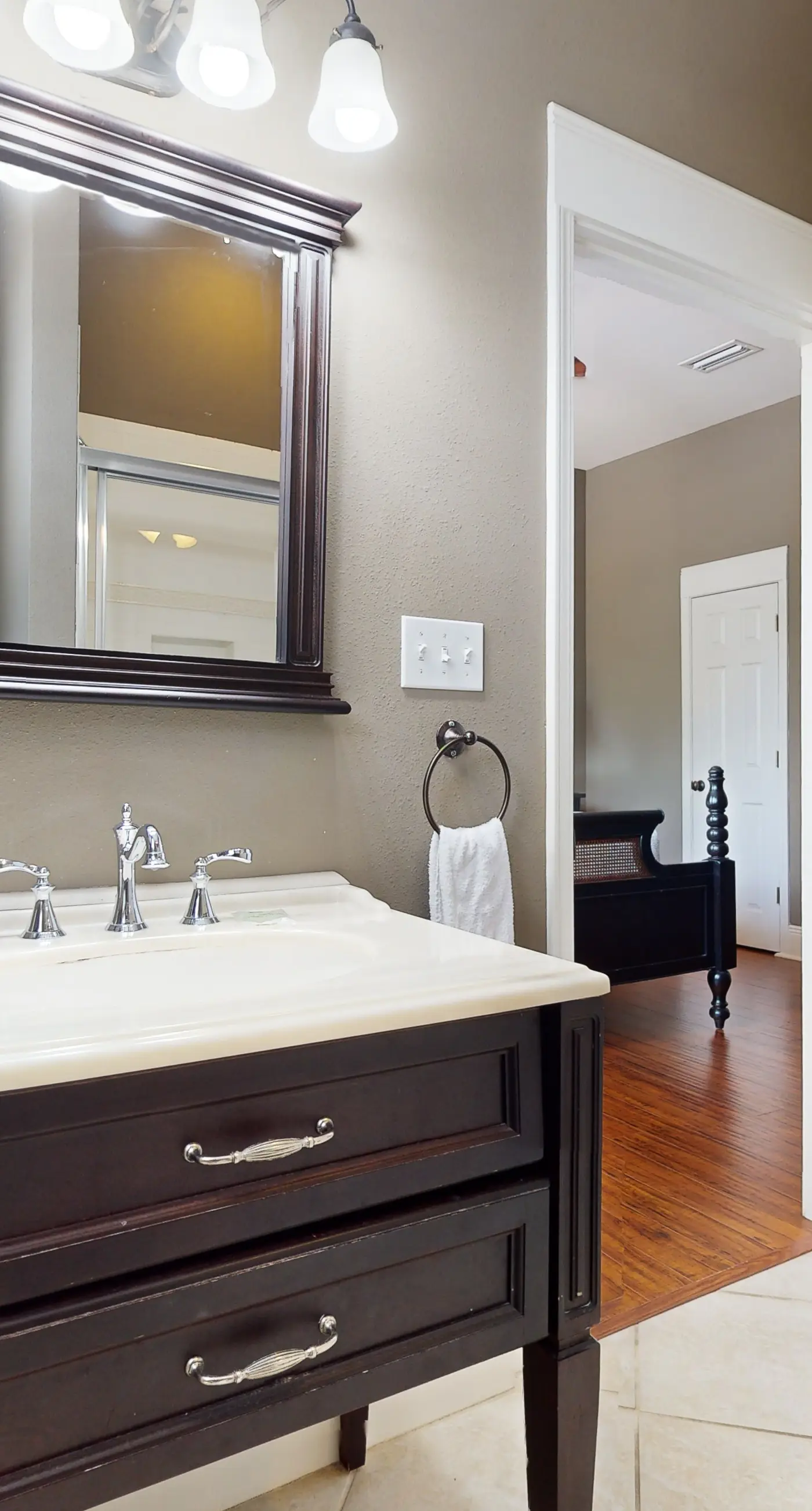 Tasteful beach condo at TopSail Village with pool & modern kitchen