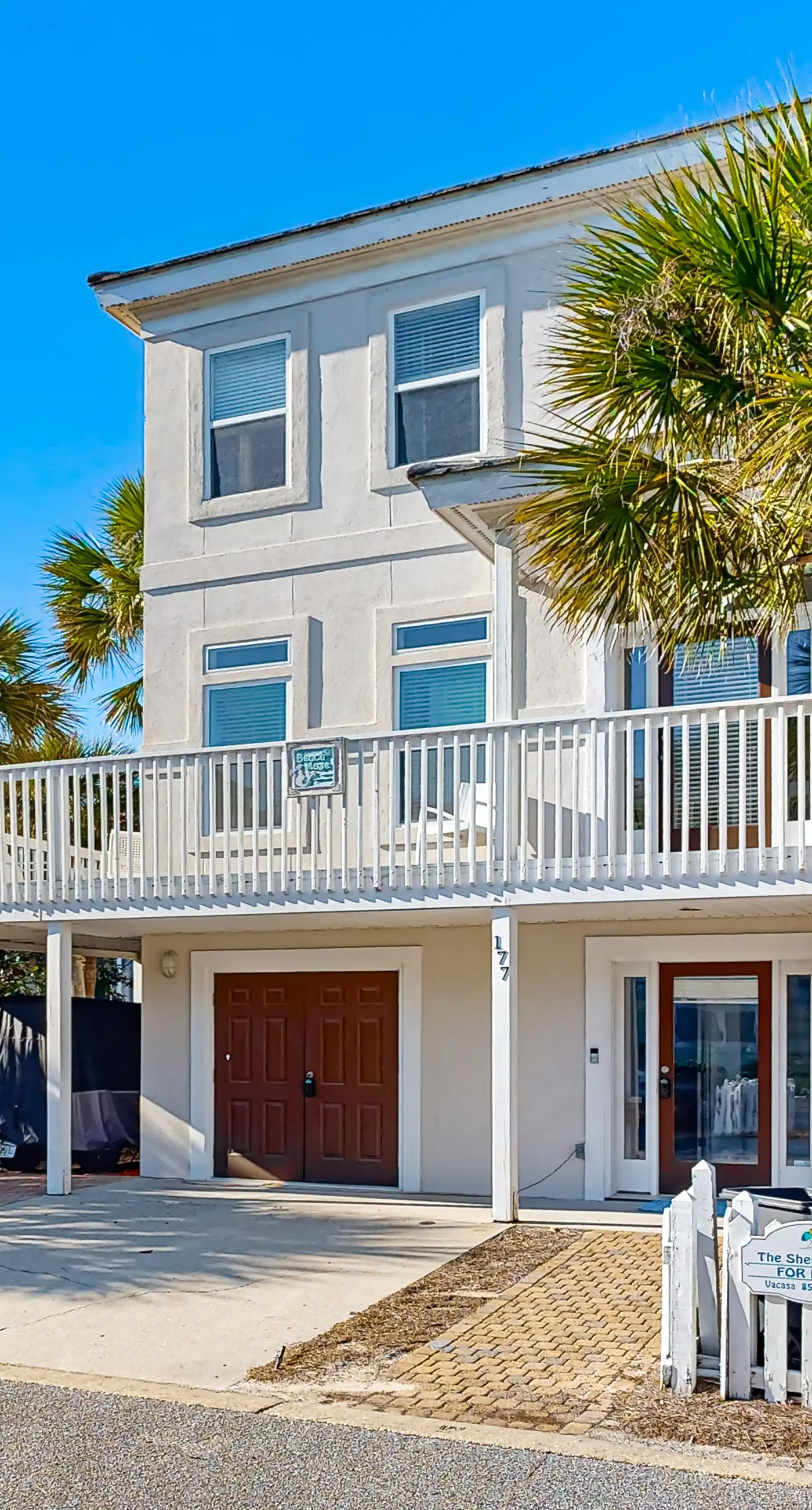 Spacious & sun-filled  retreat with pool, patio, & W/D - short walk to the beach