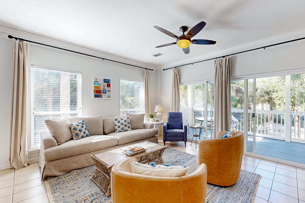 Spacious & sun-filled  retreat with pool, patio, & W/D - short walk to the beach