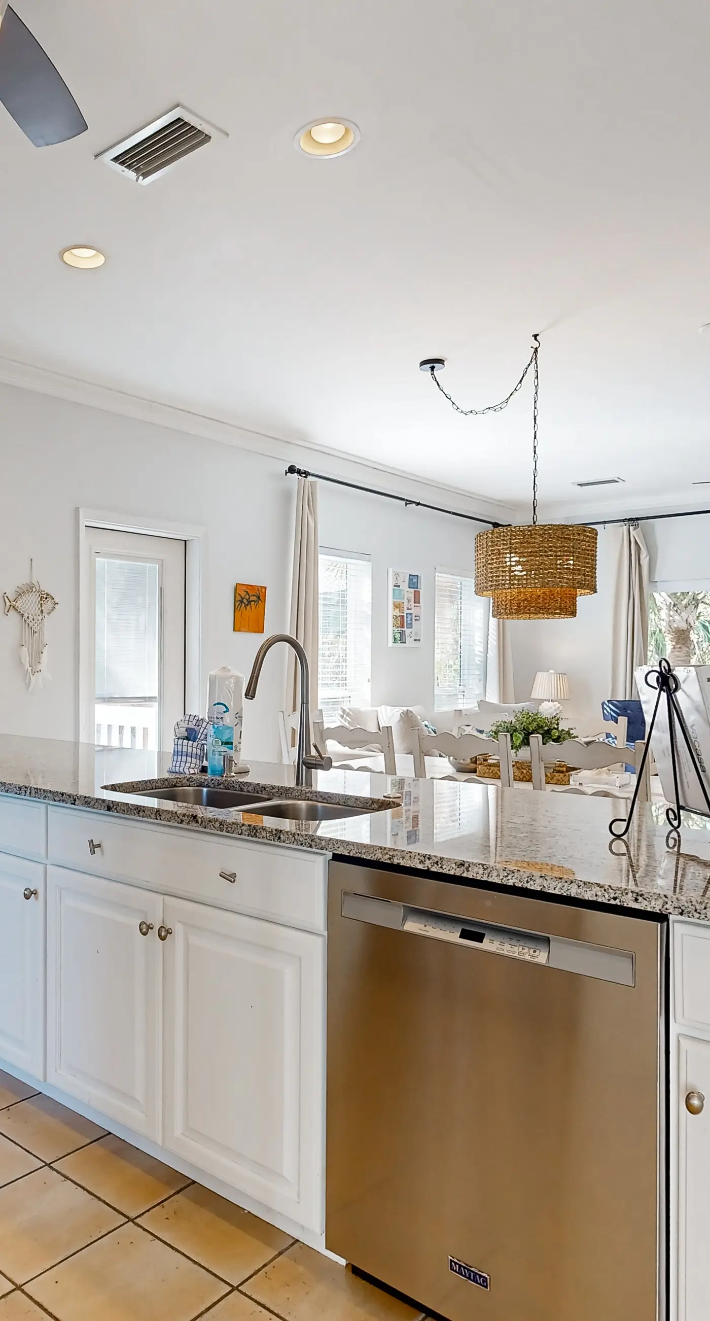 Spacious & sun-filled  retreat with pool, patio, & W/D - short walk to the beach