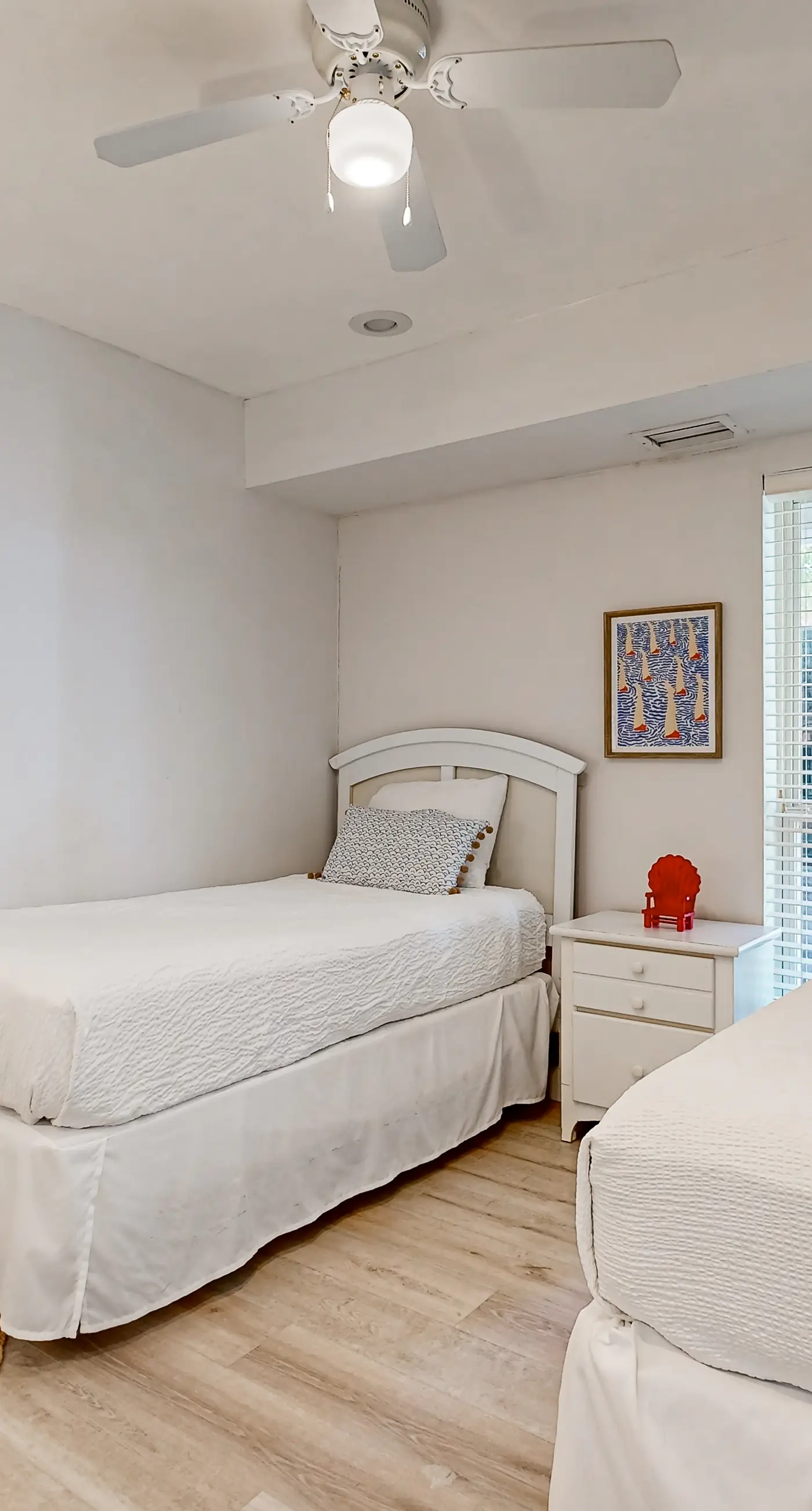 Spacious & sun-filled  retreat with pool, patio, & W/D - short walk to the beach