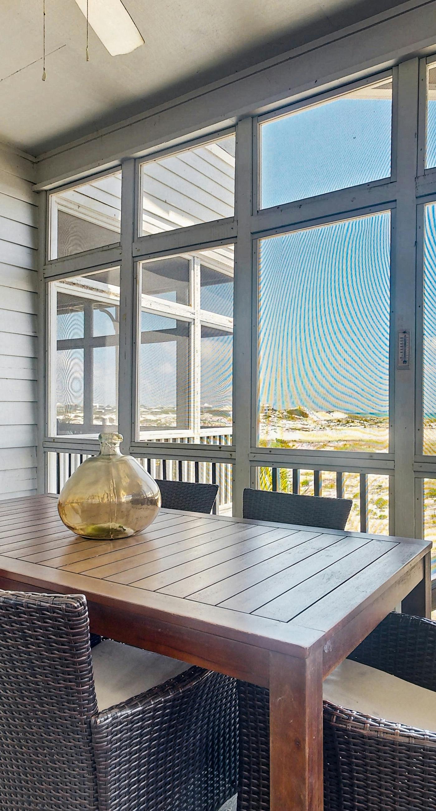 Gulf-front duplex with amazing views & screened deck - right on the beach
