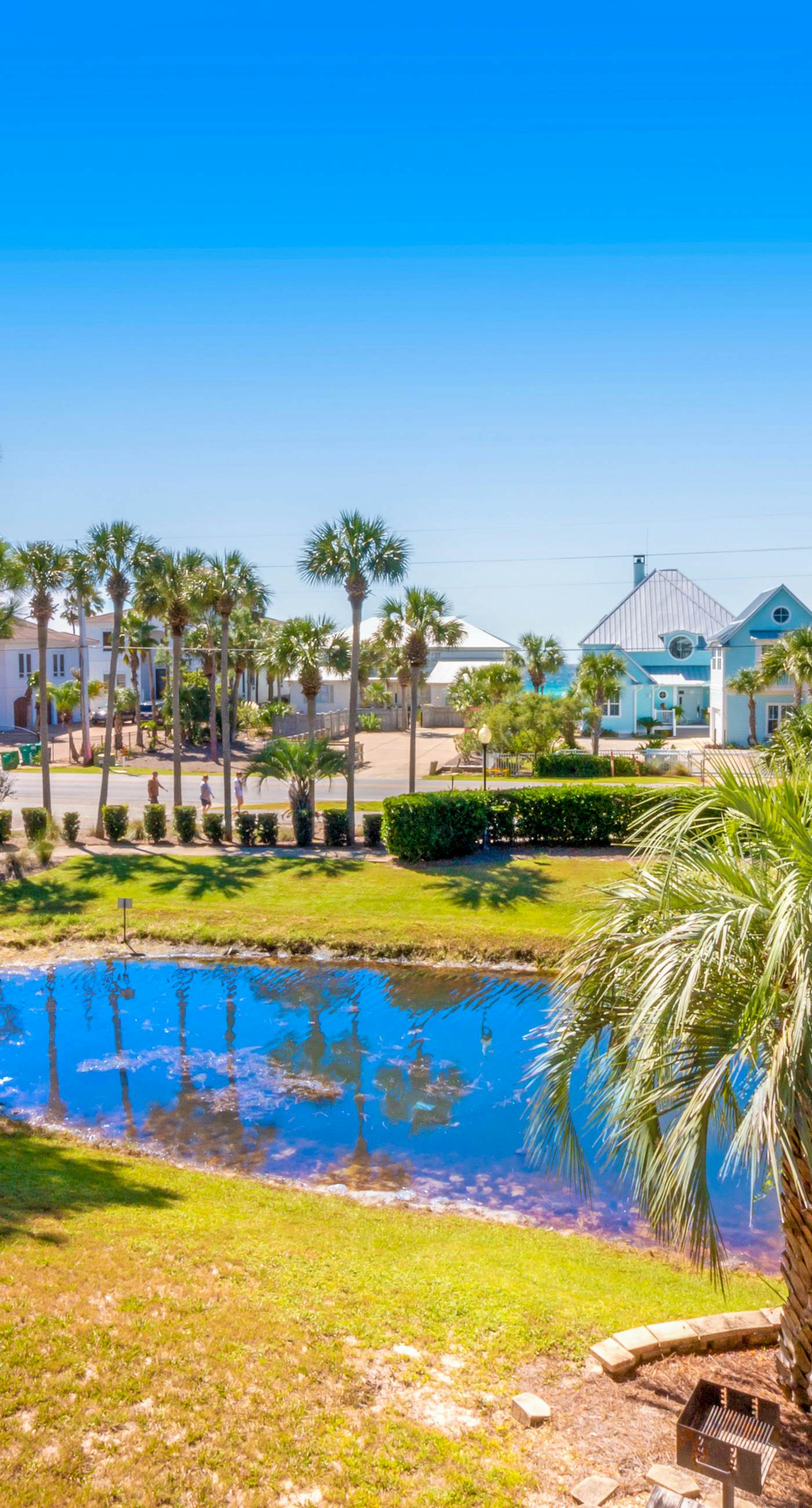 Bright Santa Rosa Beach Villa with community pools & hot tub - Next to Gulf