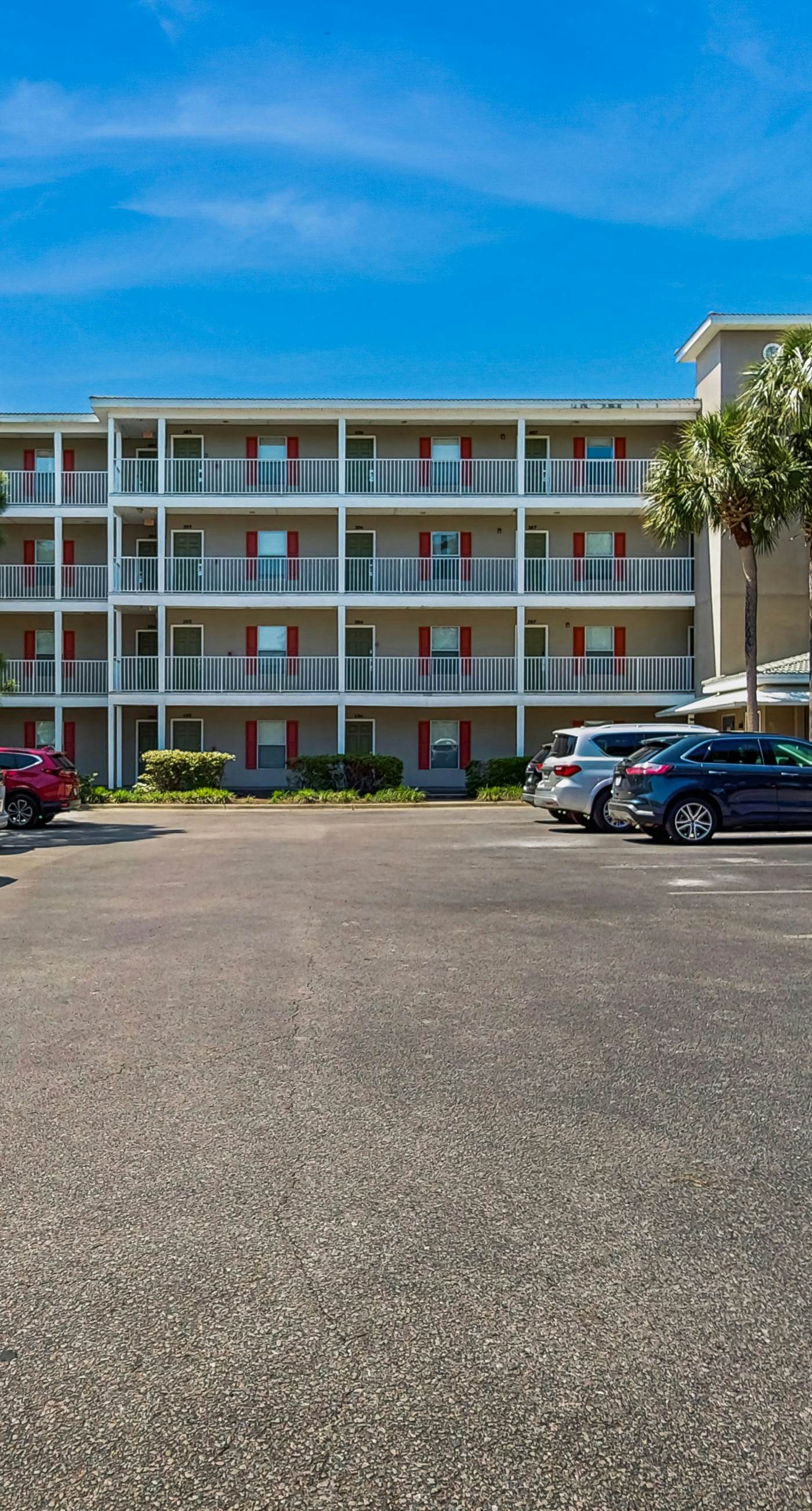 Bright Santa Rosa Beach Villa with community pools & hot tub - Next to Gulf