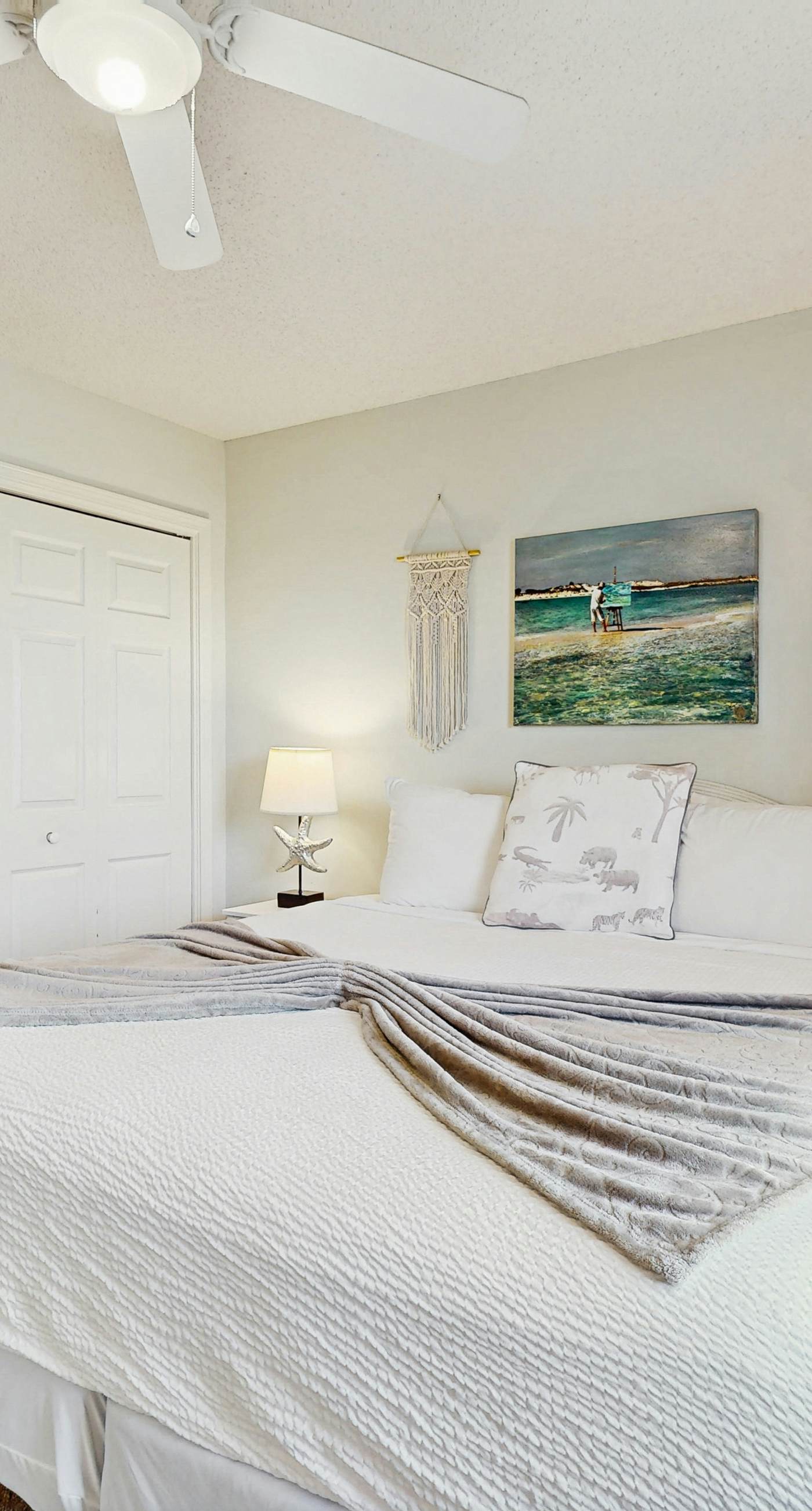 Fourth-floor, Caribbean corner condo with ocean views, pool, & hot tub