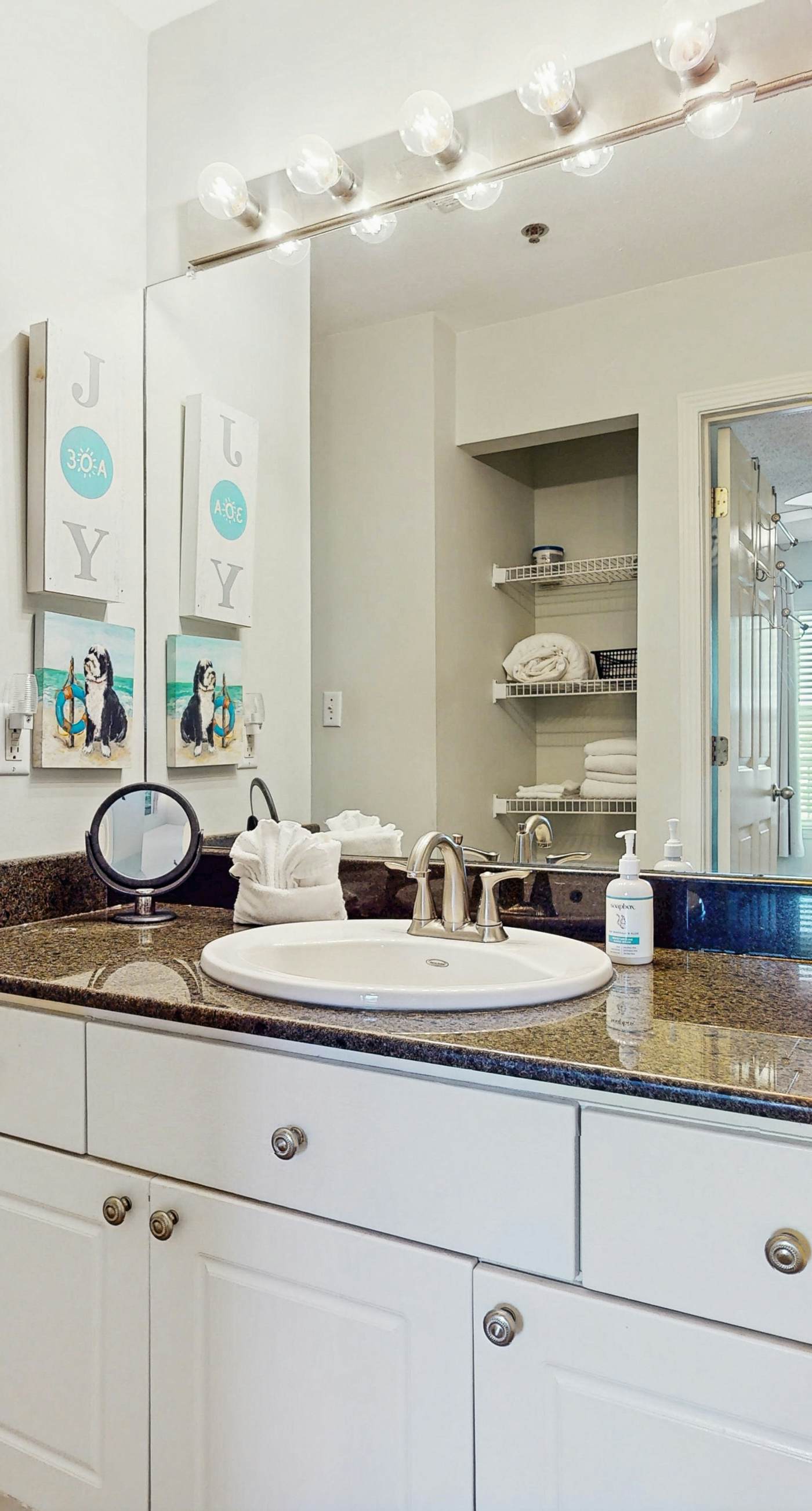 Fourth-floor, Caribbean corner condo with ocean views, pool, & hot tub