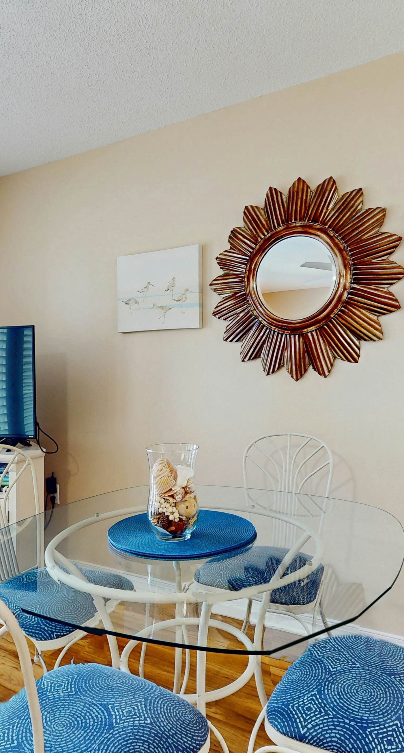 Bright, open 3rd-floor condo with pool views from private balcony - next to beach