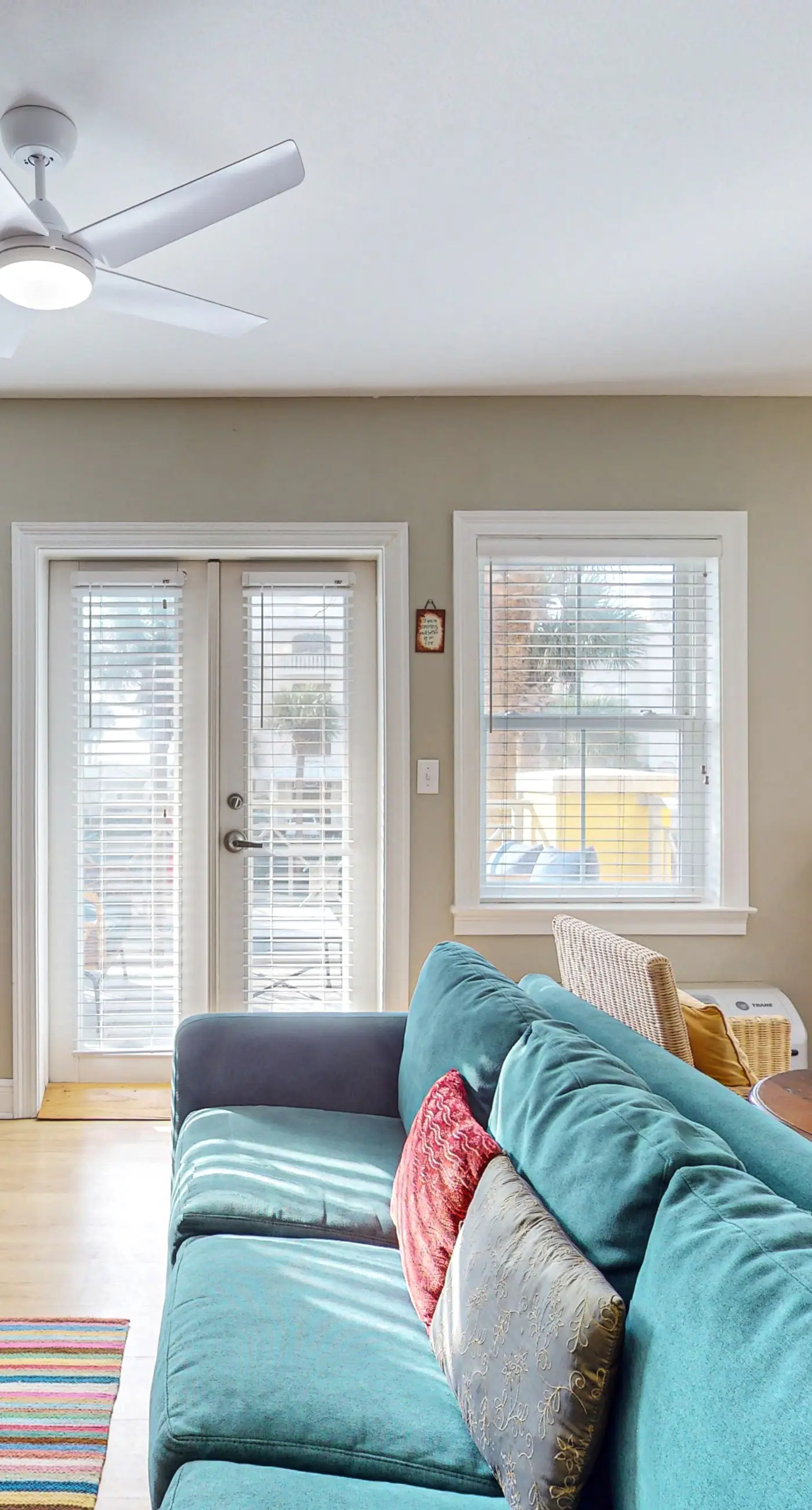 Lovely condo on the Gulf of Mexico with private balcony, shared pool & tennis