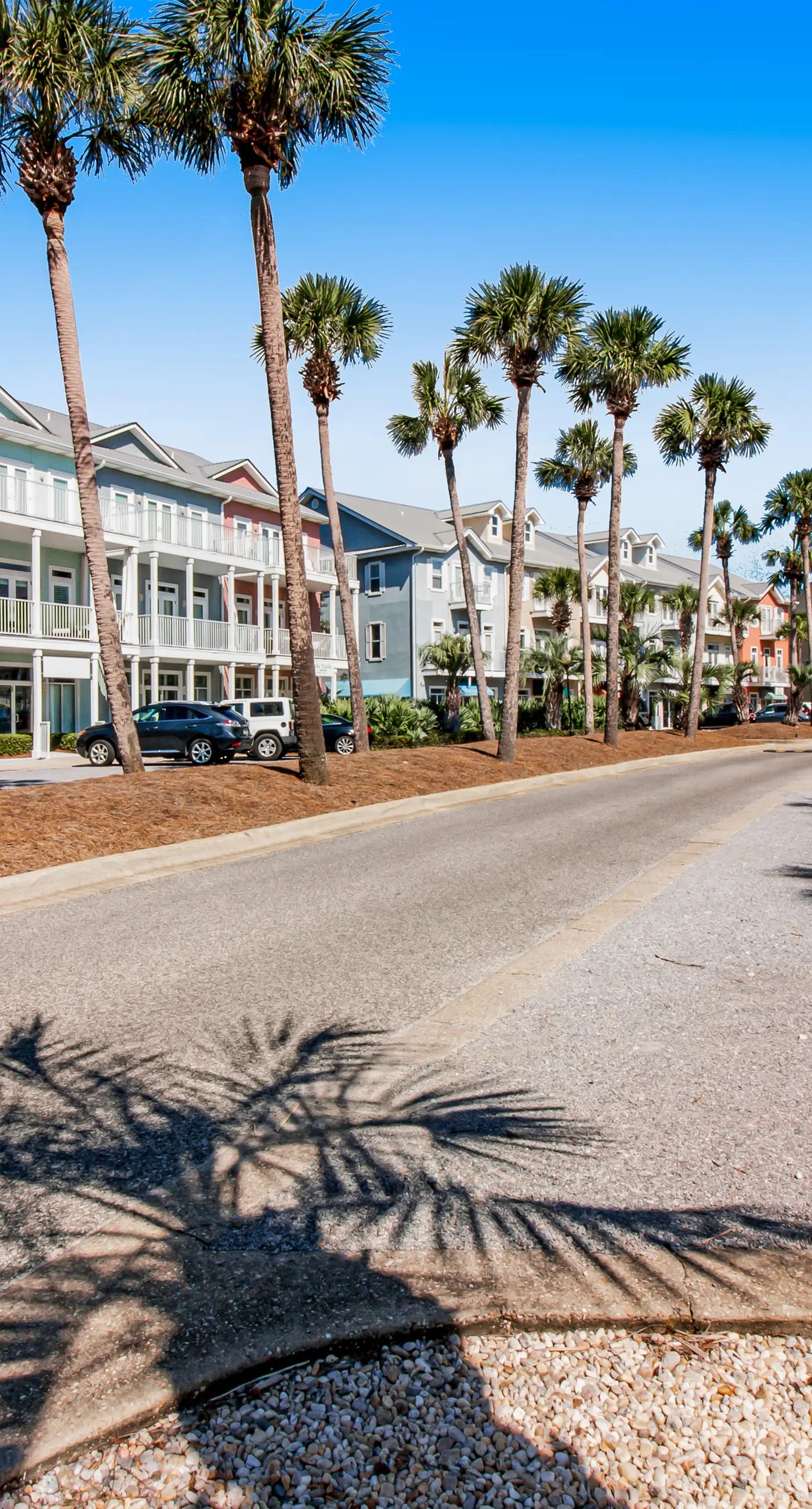 Lovely condo on the Gulf of Mexico with private balcony, shared pool & tennis