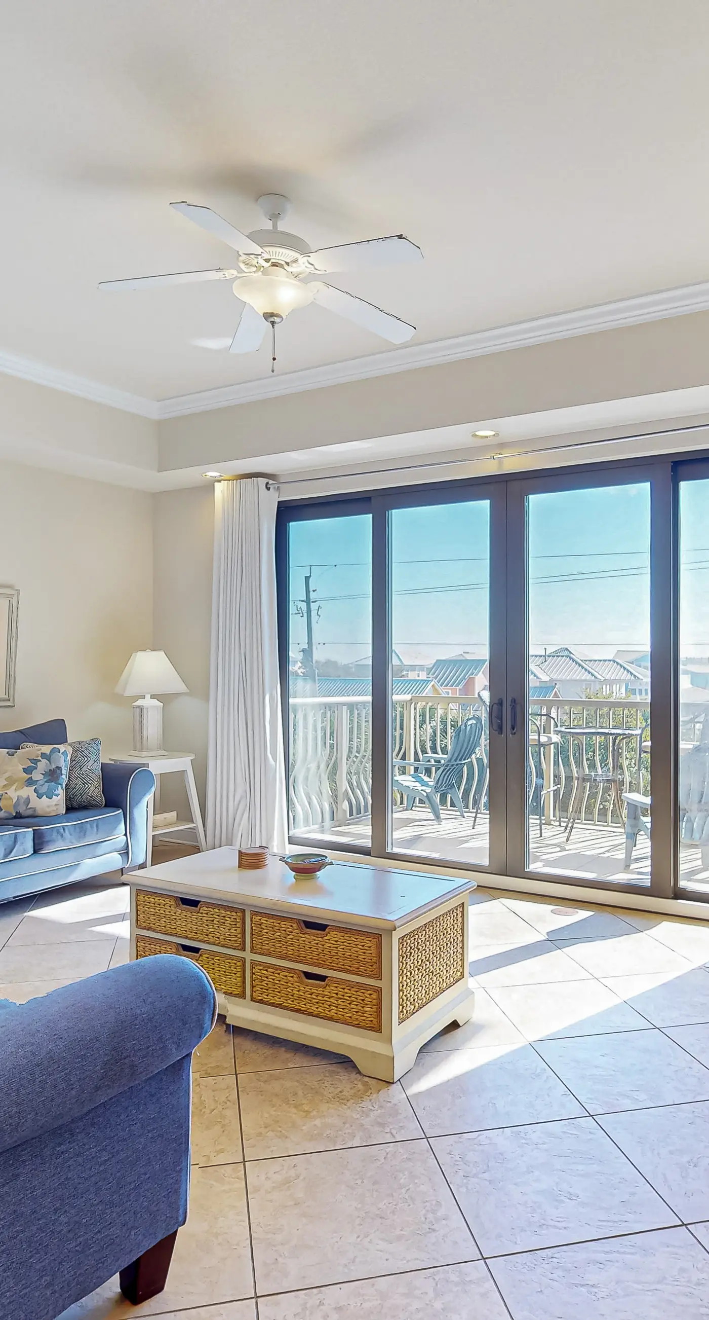 Stylish townhouse condo near the beach with full kitchen, WiFi, and shared pool