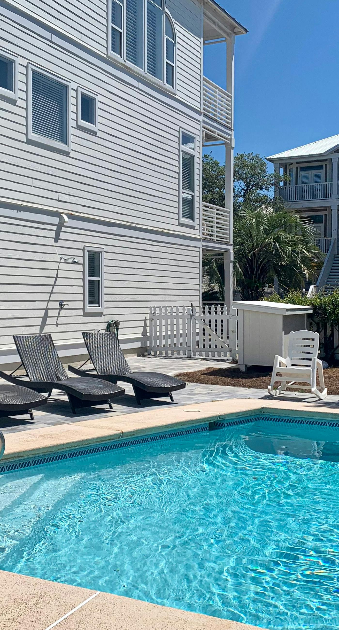 Three-story beach home with private pool, beach access, & bikes - golf nearby