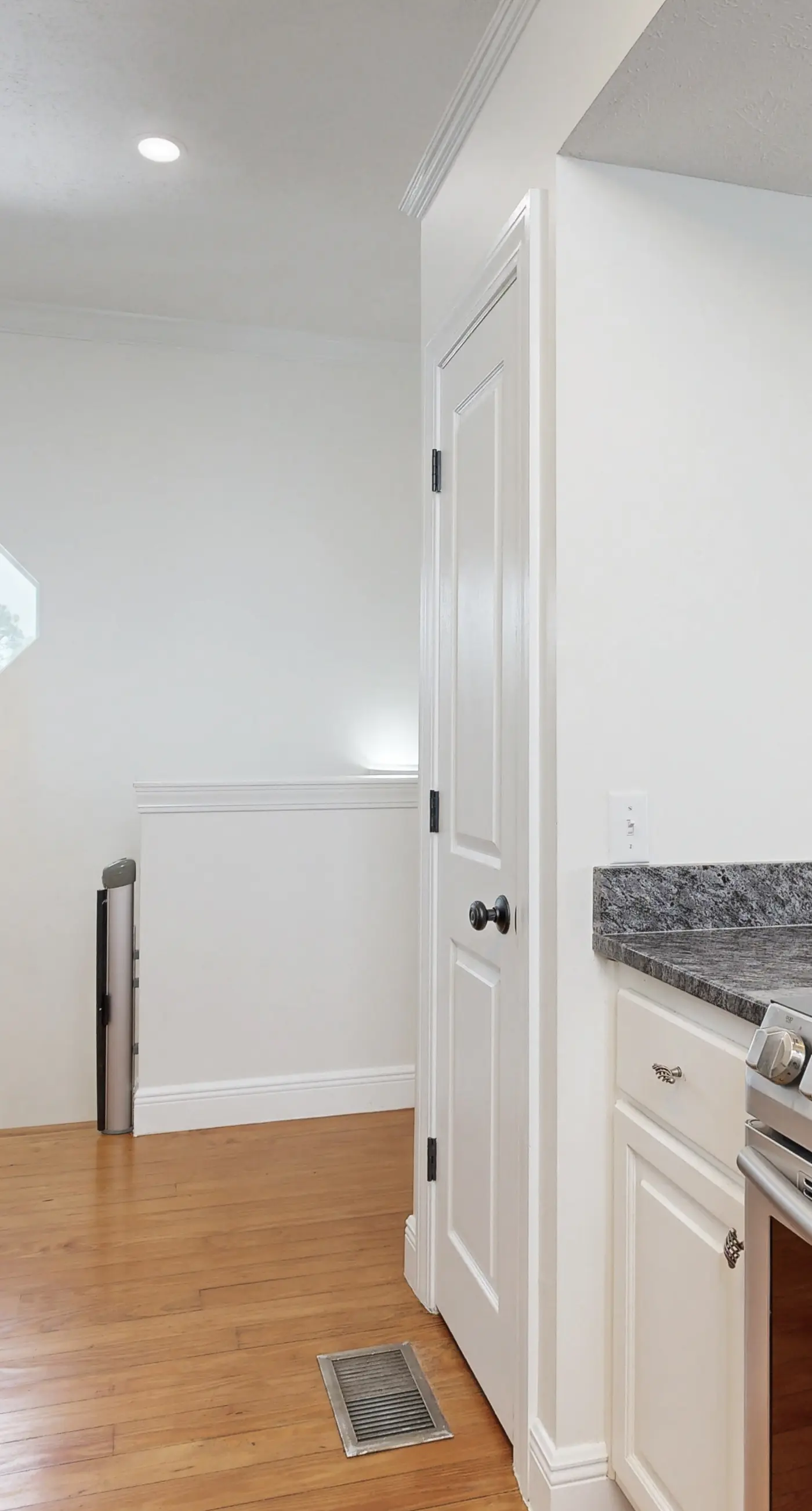 Three-story beach home with private pool, beach access, & bikes - golf nearby