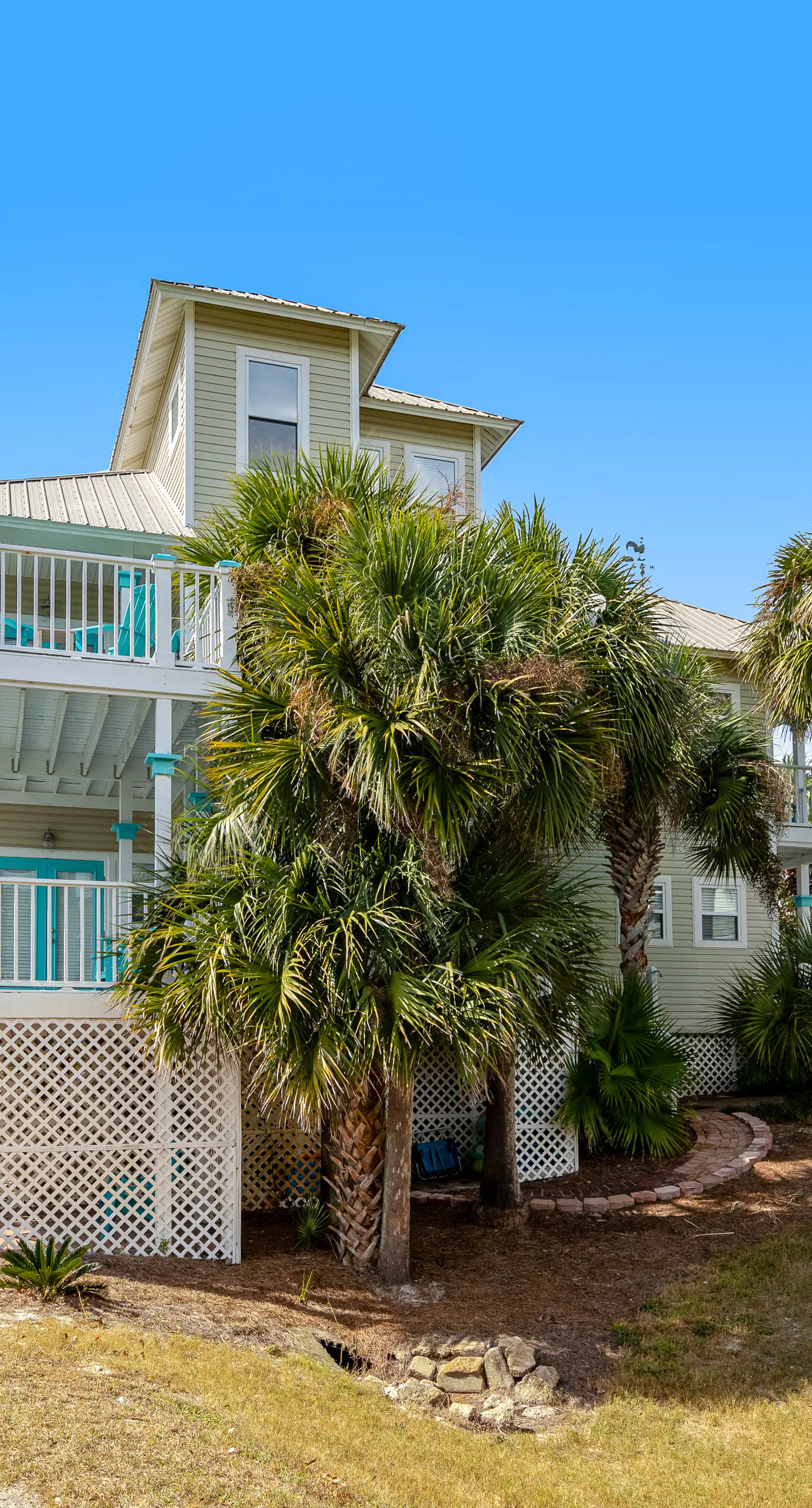 Charming getaway with lovely porches & shared pool - walk to the beach