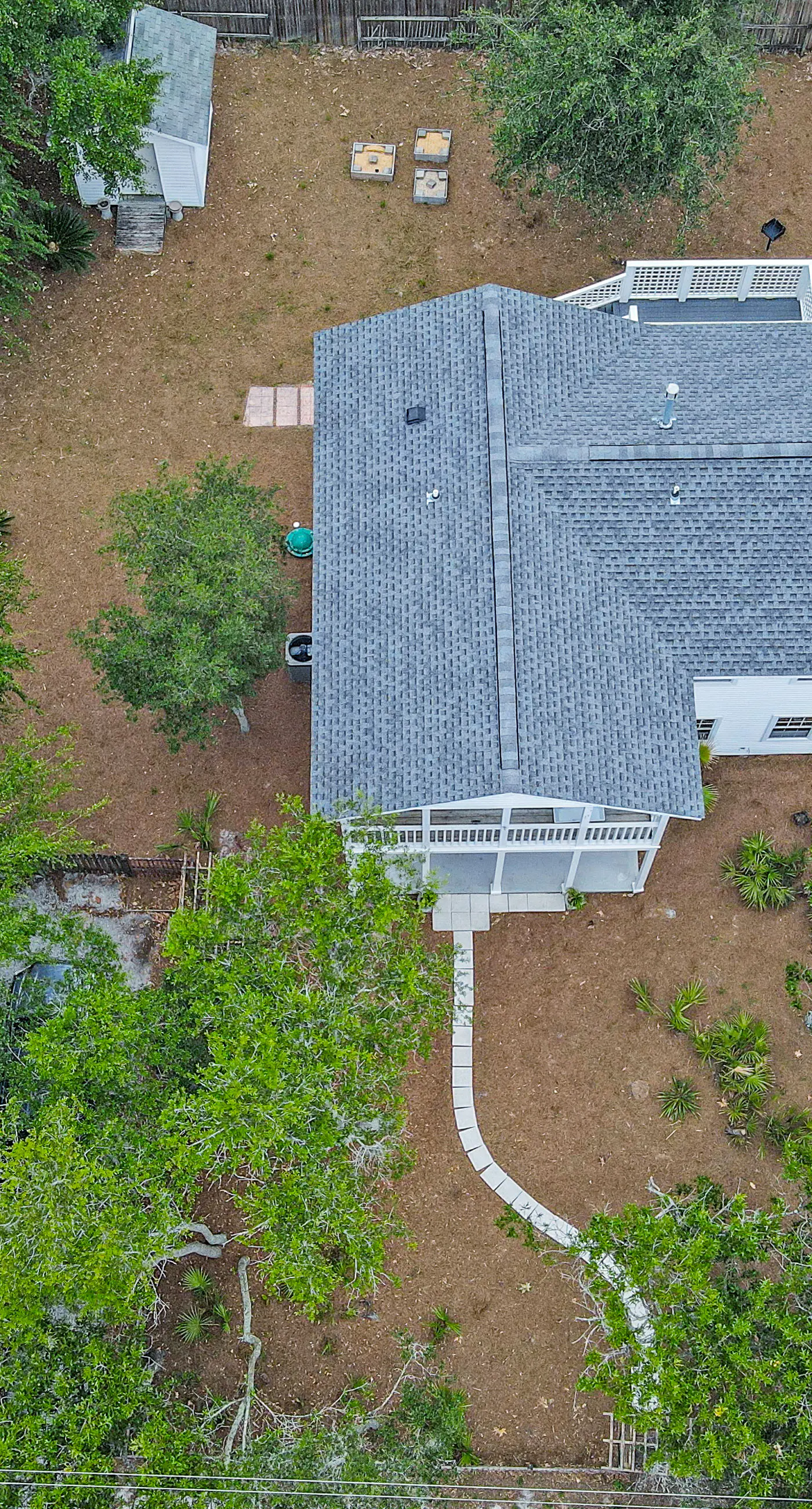 Snowbird-friendly home near the beach with large yard for dogs, boats, trailers