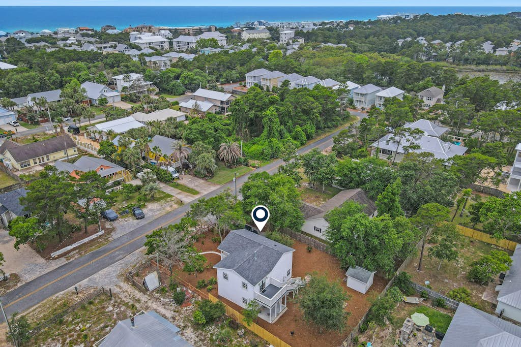 Snowbird-friendly home near the beach with large yard for dogs, boats, trailers