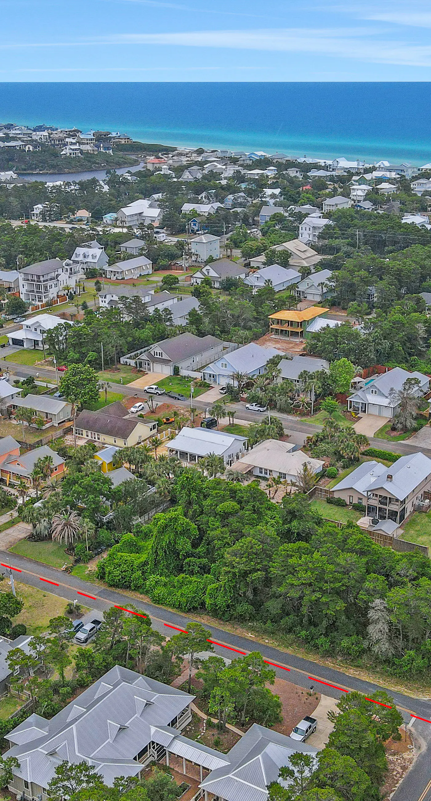 Snowbird-friendly home near the beach with large yard for dogs, boats, trailers