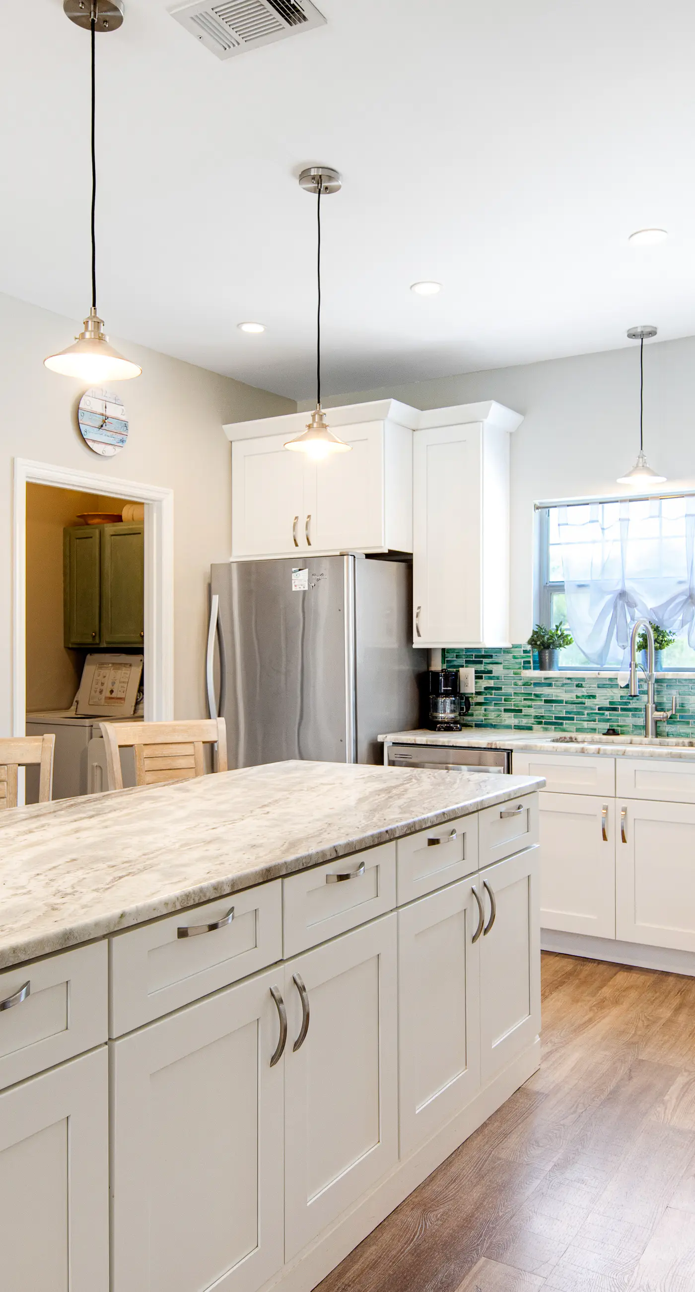 Dog-friendly townhome with pool, hot tub & tennis - walk to beach