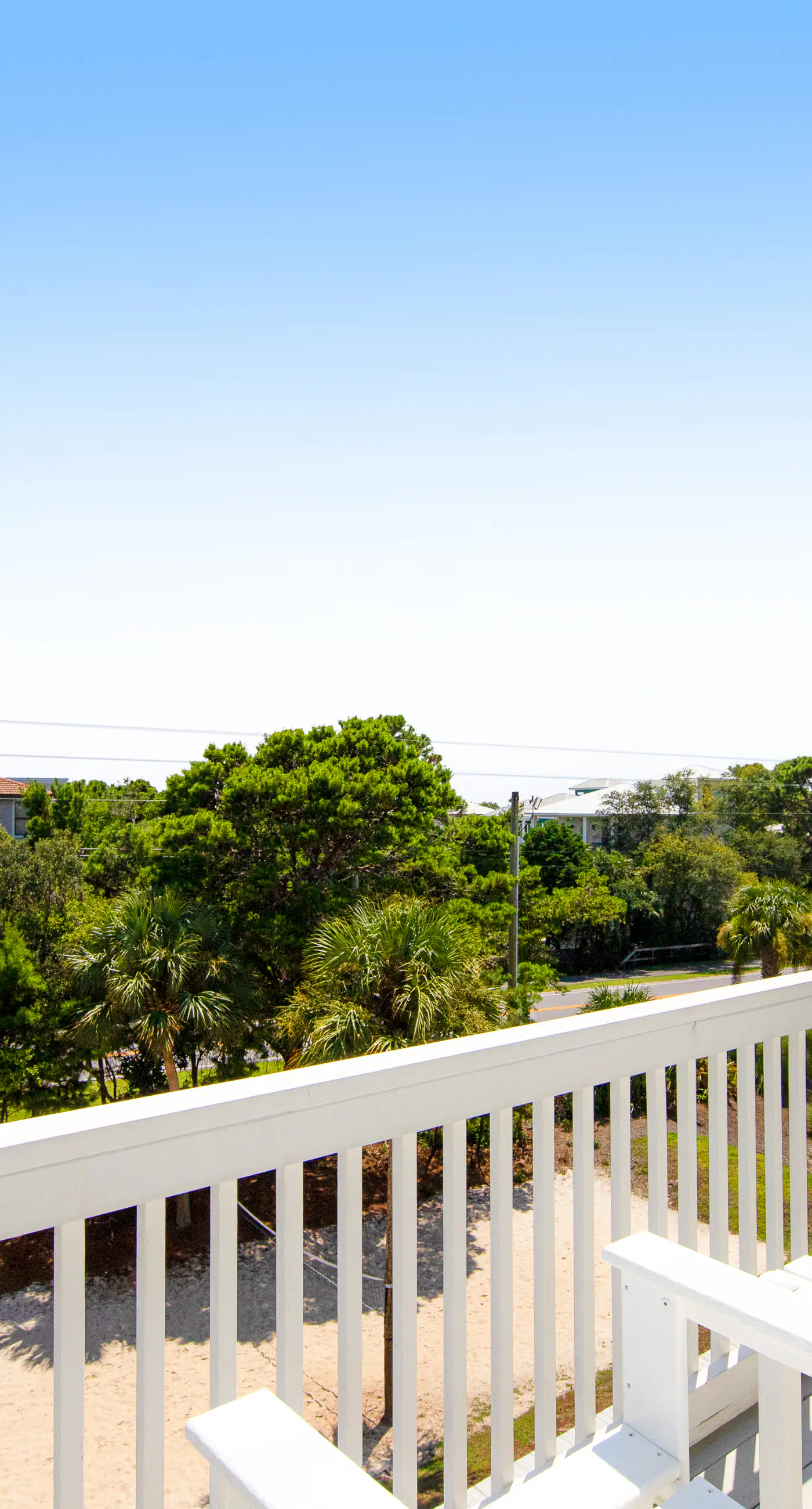Dog-friendly townhome with pool, hot tub & tennis - walk to beach