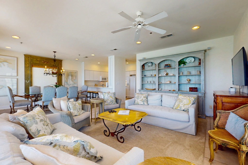 Beachfront escape w/ sweeping ocean views & shared pool - snowbirds welcome!