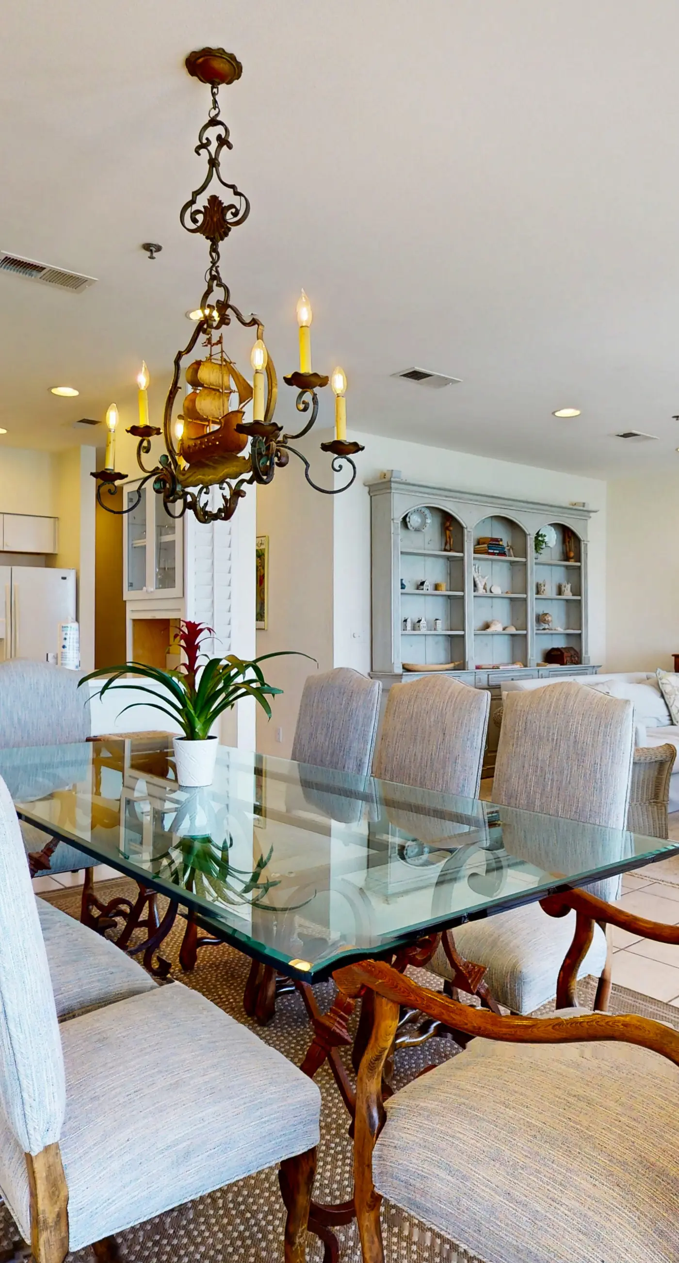 Beachfront escape w/ sweeping ocean views & shared pool - snowbirds welcome!