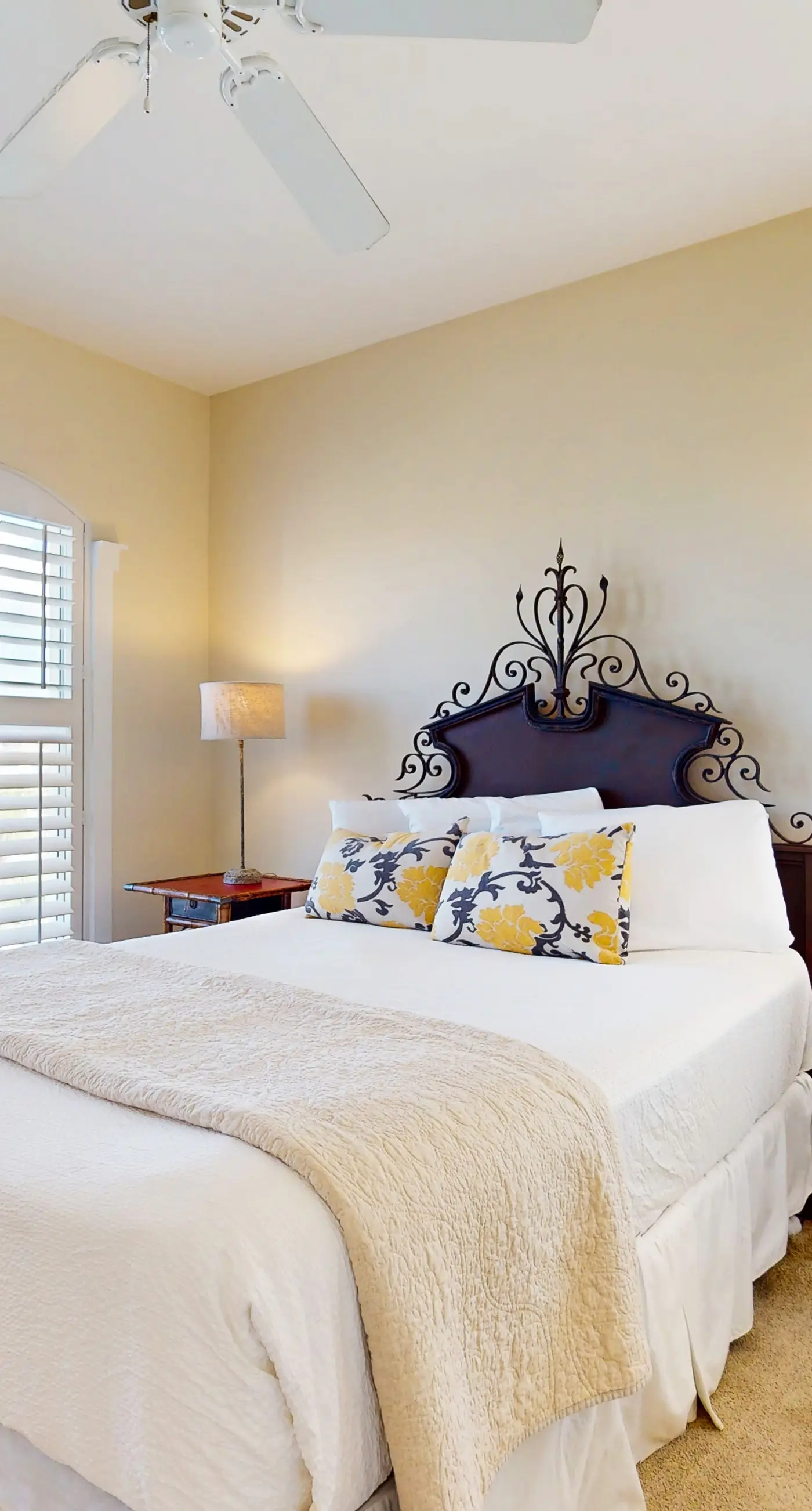 Beachfront escape w/ sweeping ocean views & shared pool - snowbirds welcome!
