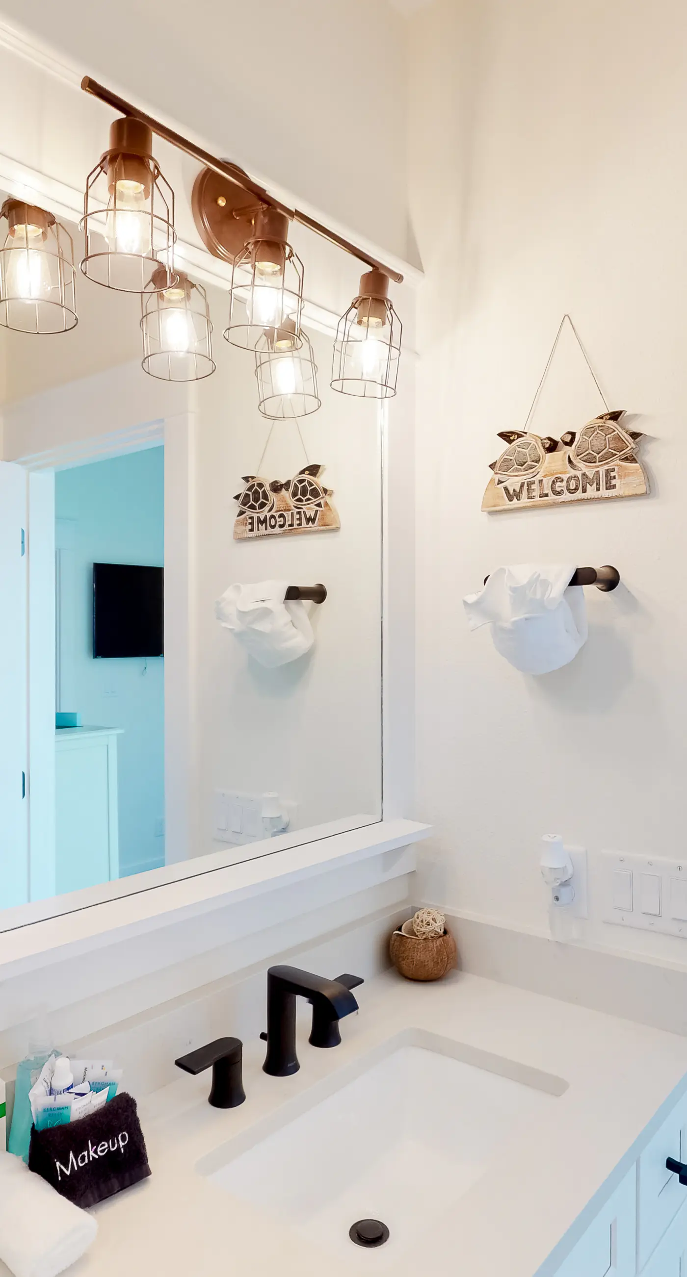 Delightful Coastal Home with WiFi, Furnished Porch, & Shared Pool-Dog Friendly