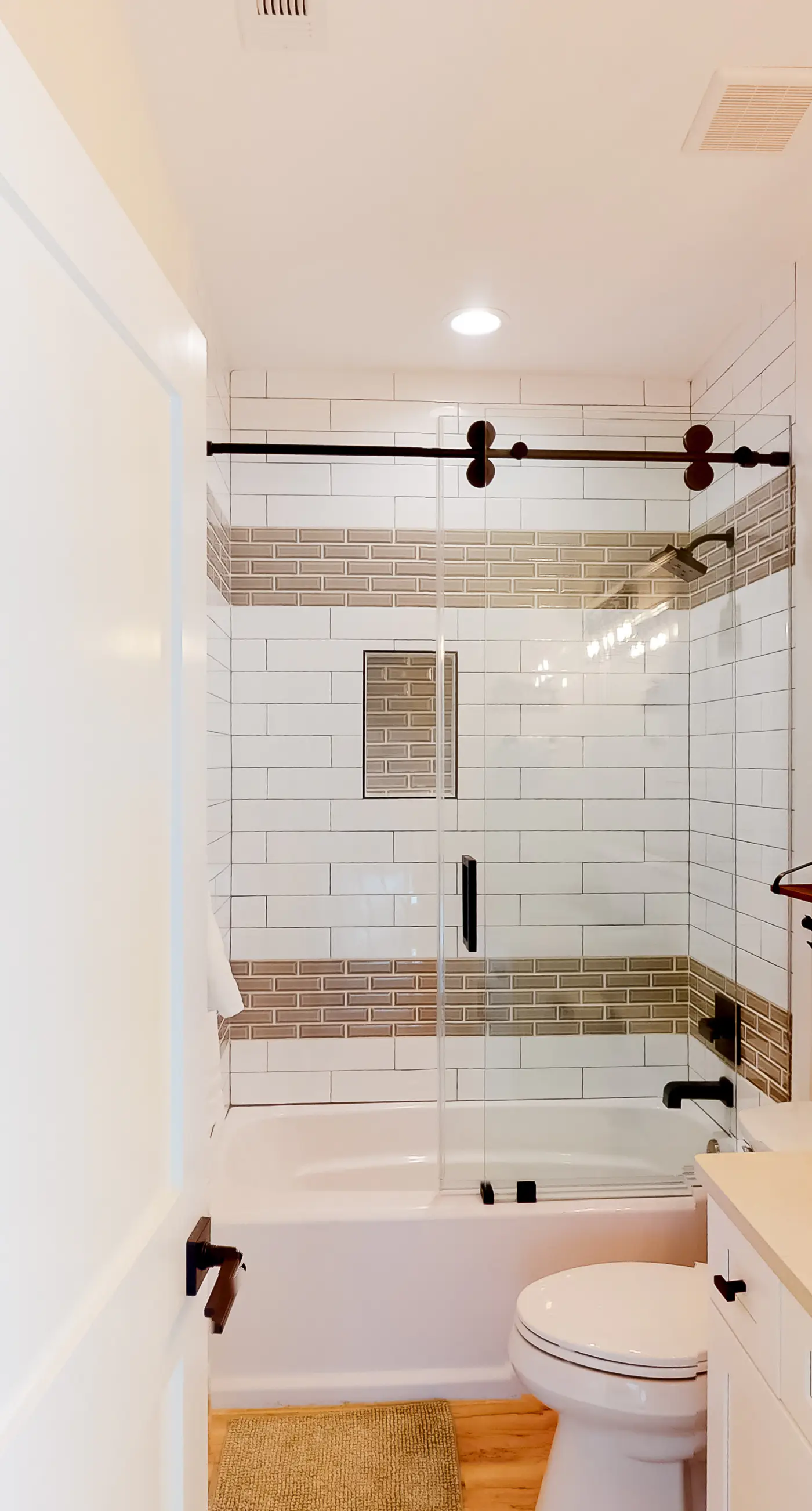 Delightful Coastal Home with WiFi, Furnished Porch, & Shared Pool-Dog Friendly