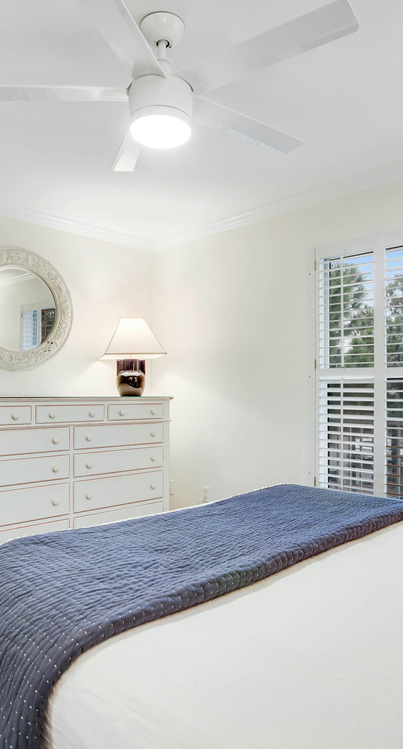 Charming condo near the beach, with community pools and hot tub