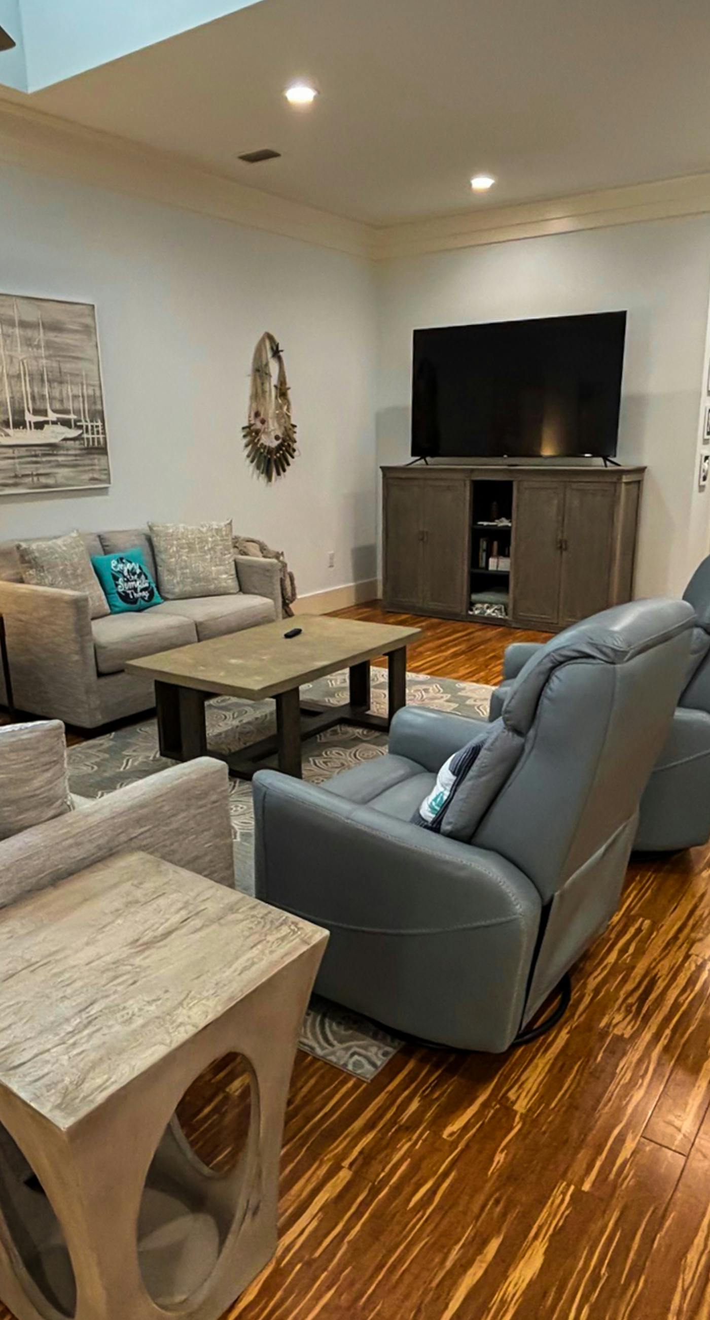 Nautical home in coastal community close to beaches and shopping