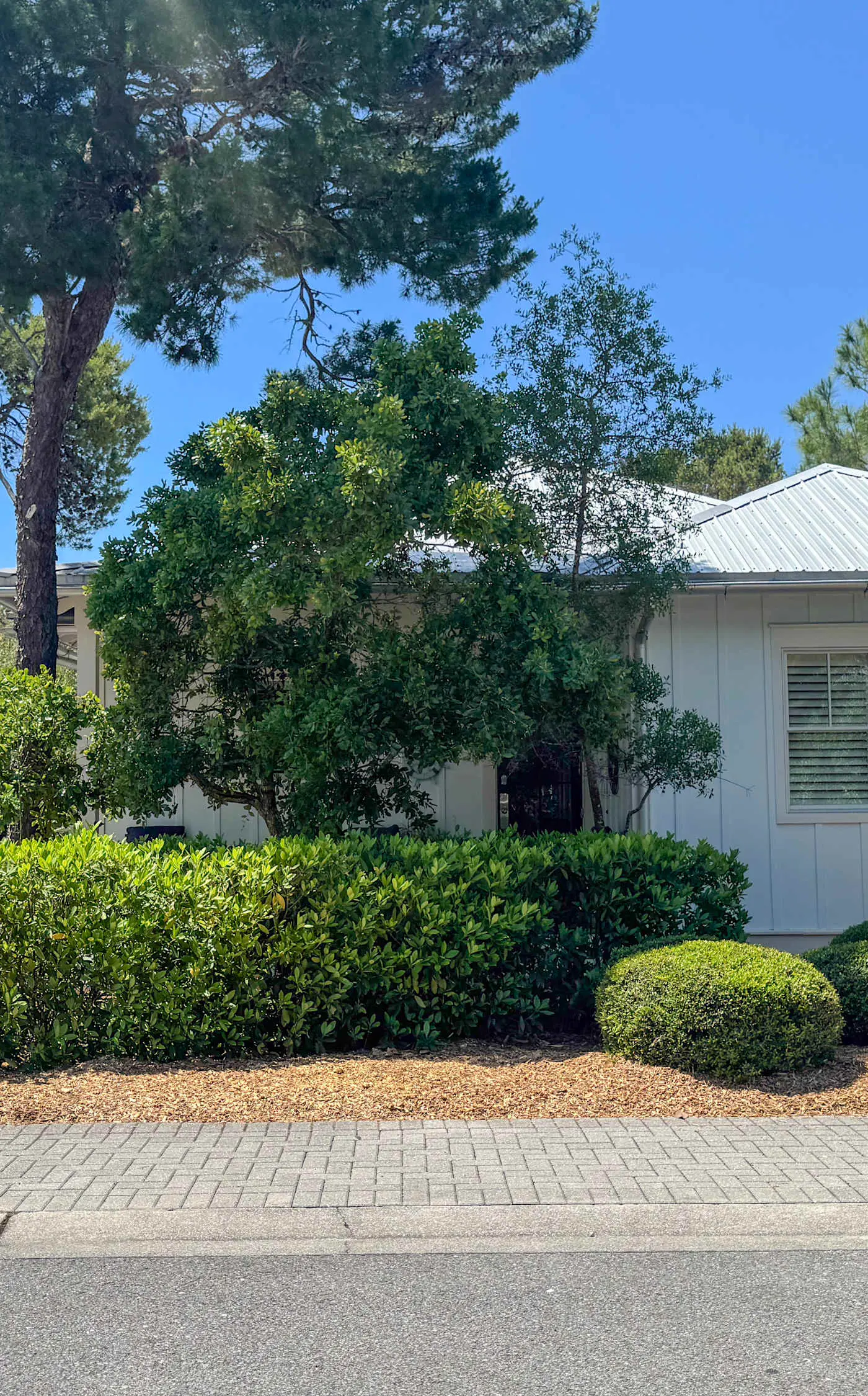 Nautical home in coastal community close to beaches and shopping